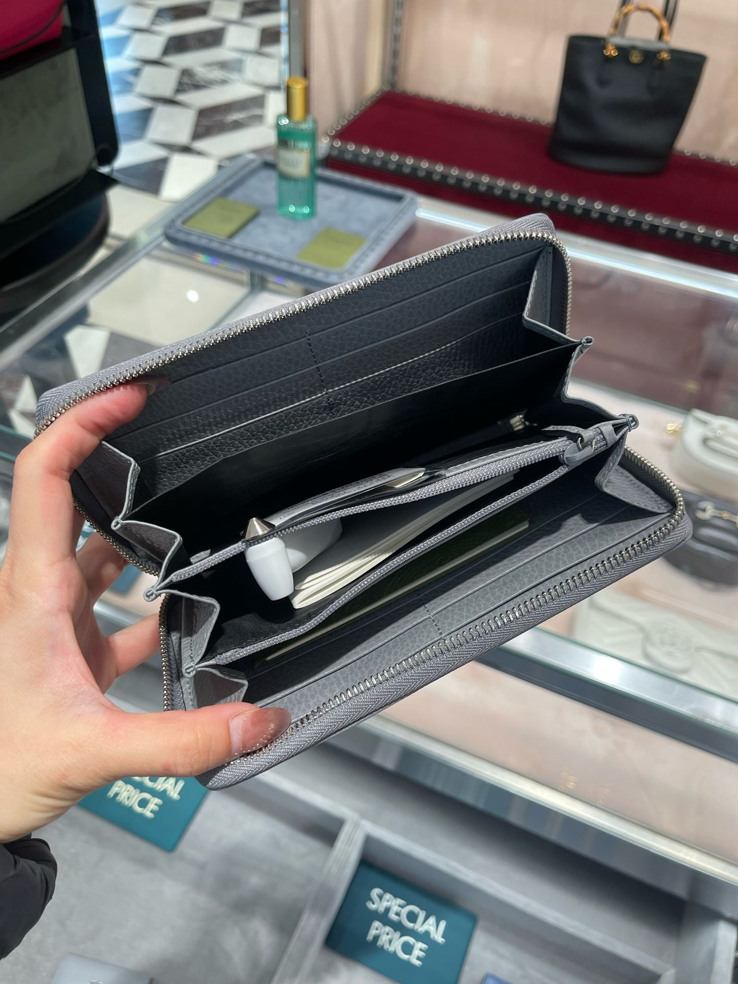 GG long wallet