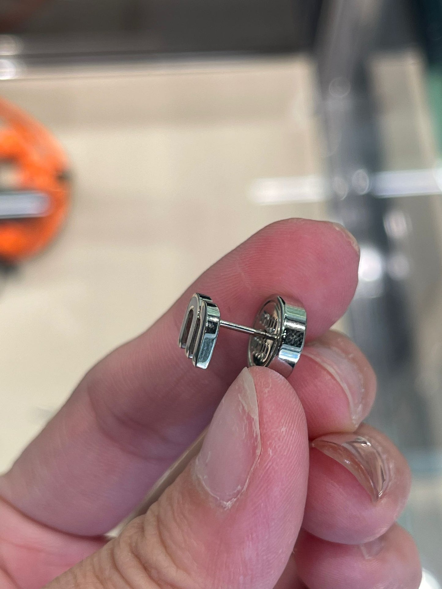 Miumiu earrings 灰