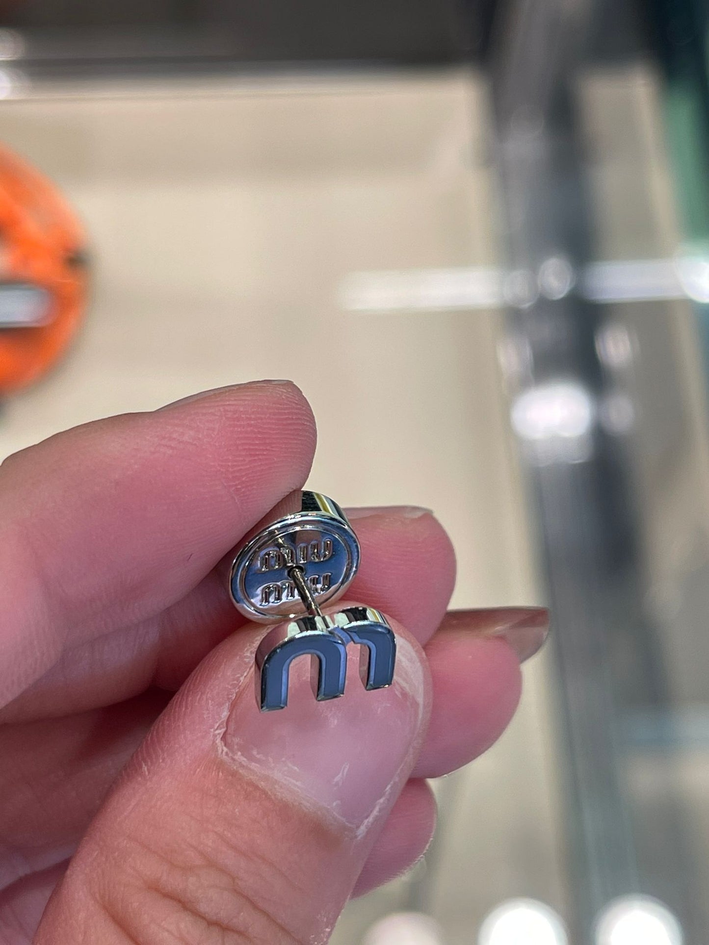 Miumiu earrings 灰