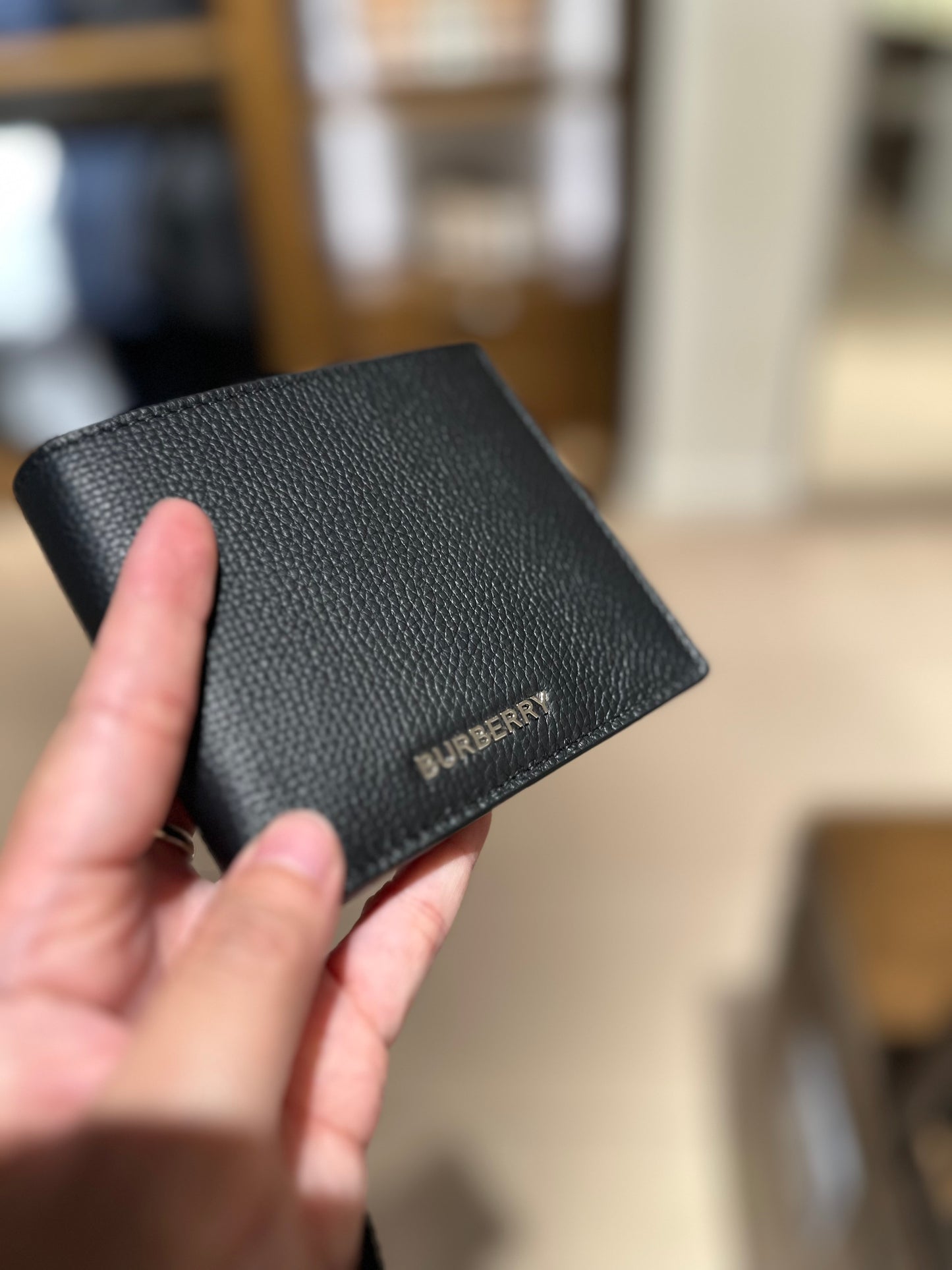 Classic bi fold wallet