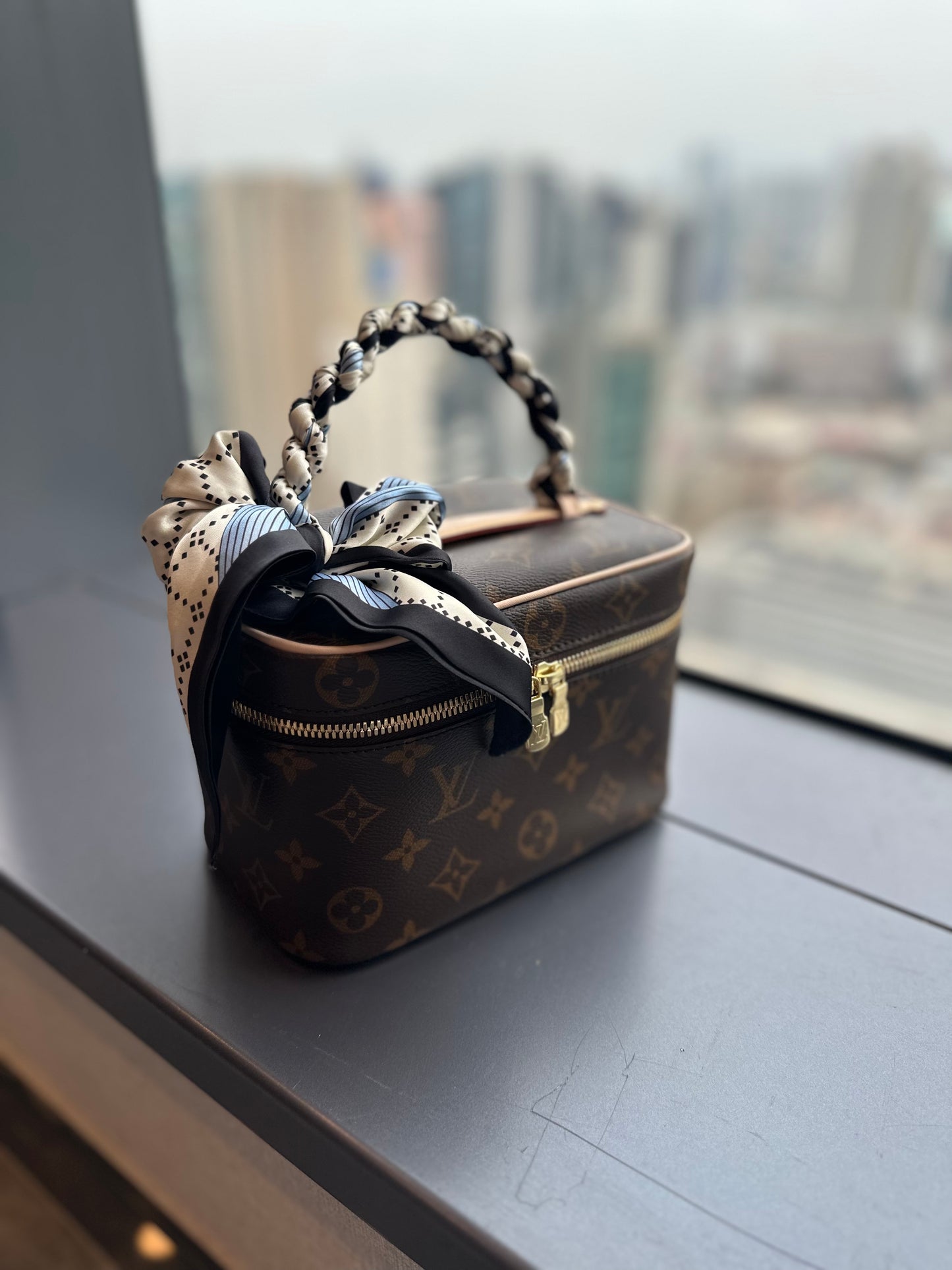 Lv nice mini