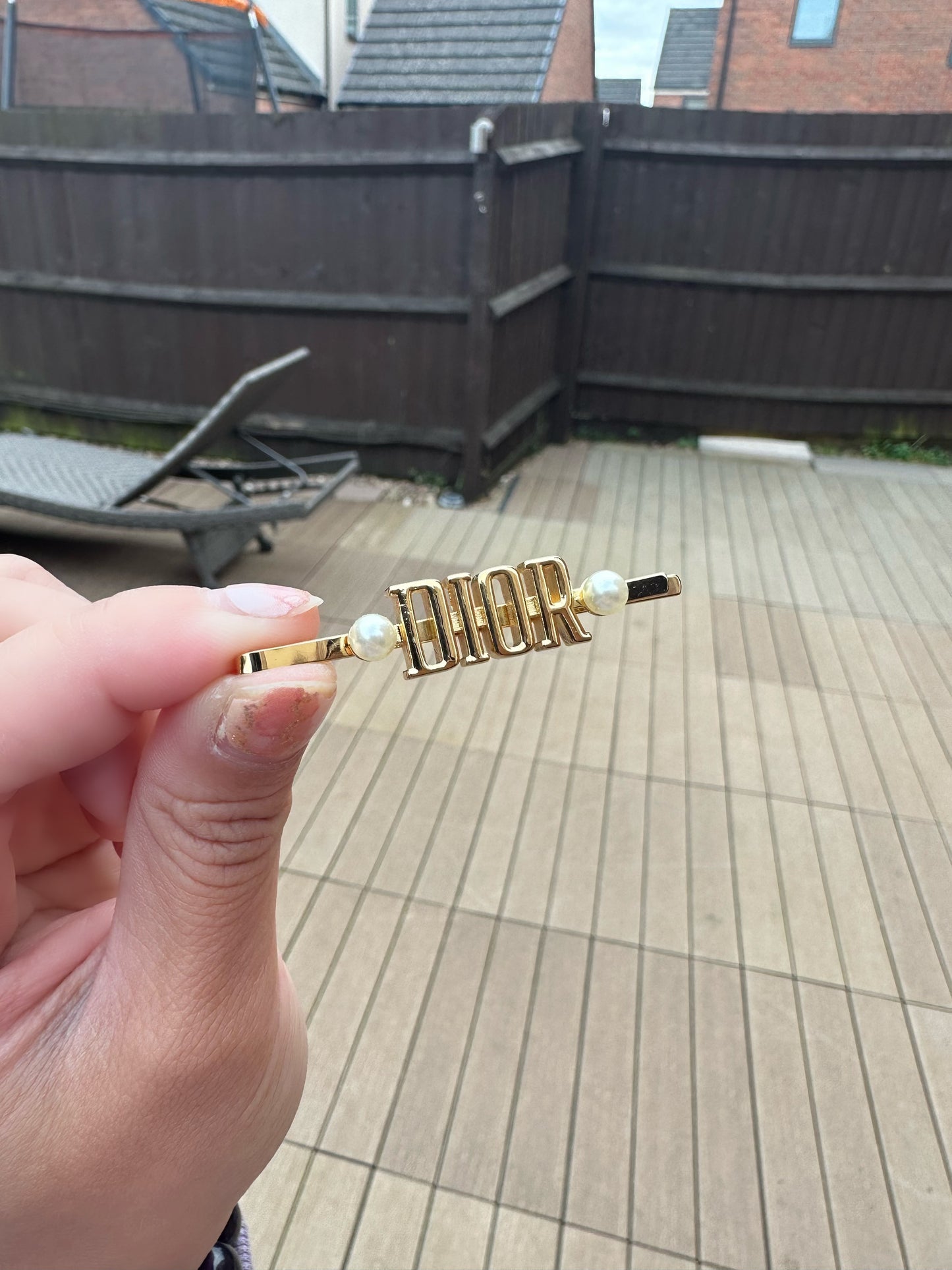 Dior logo hair clips