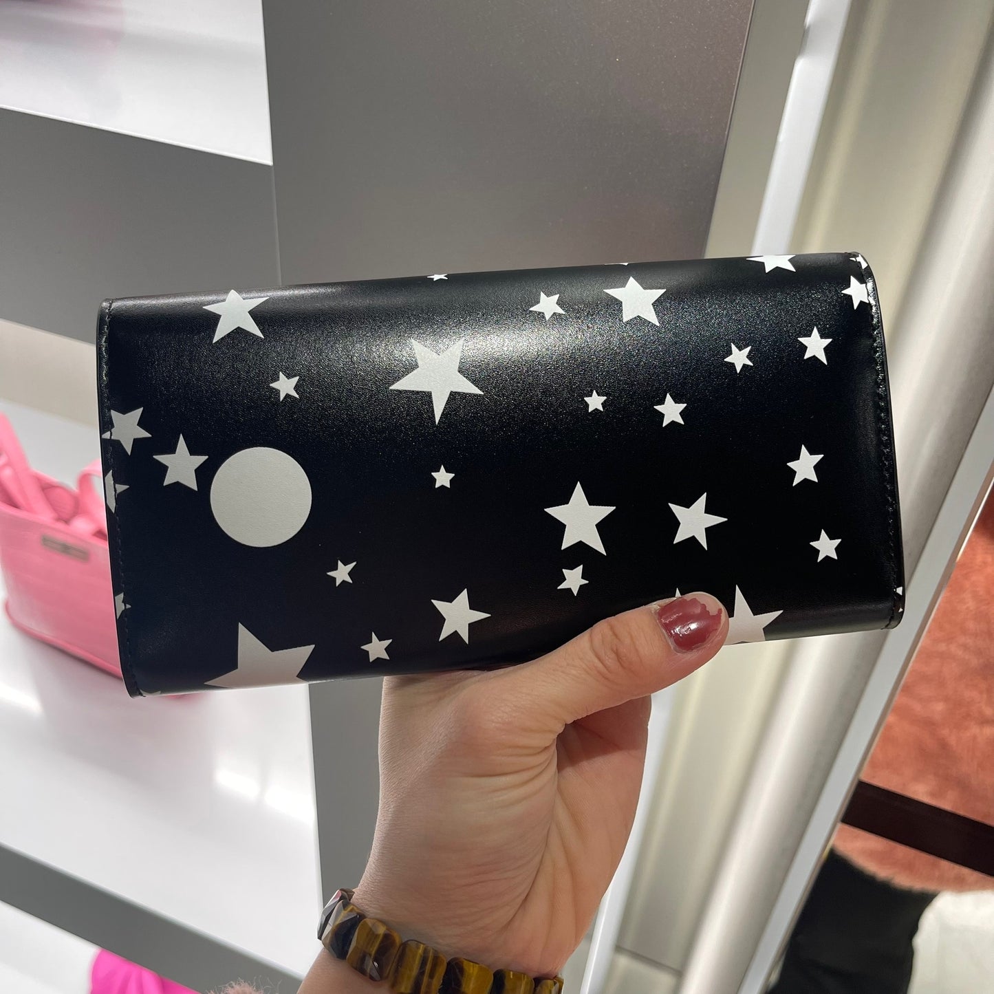 Flap long wallet