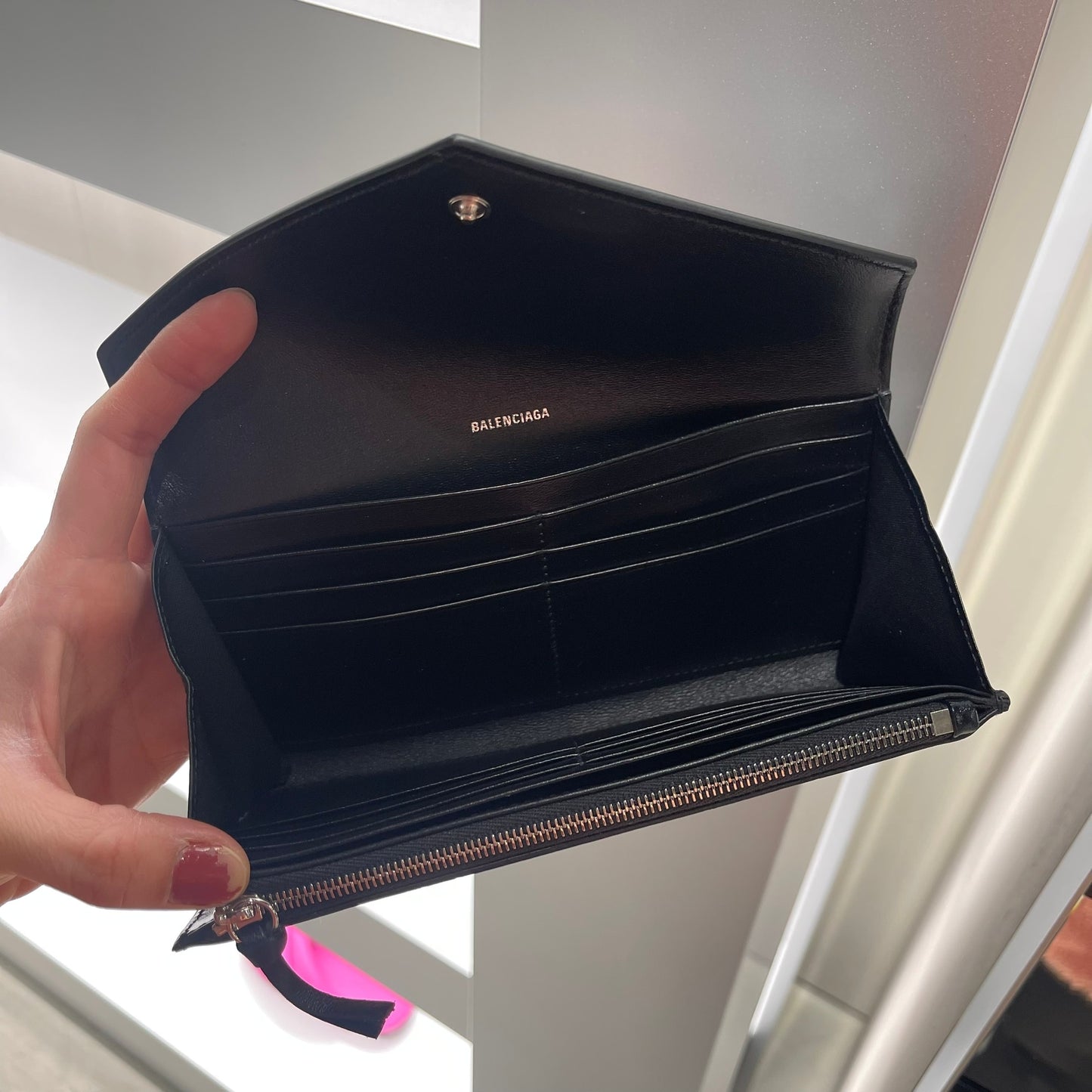 Flap long wallet