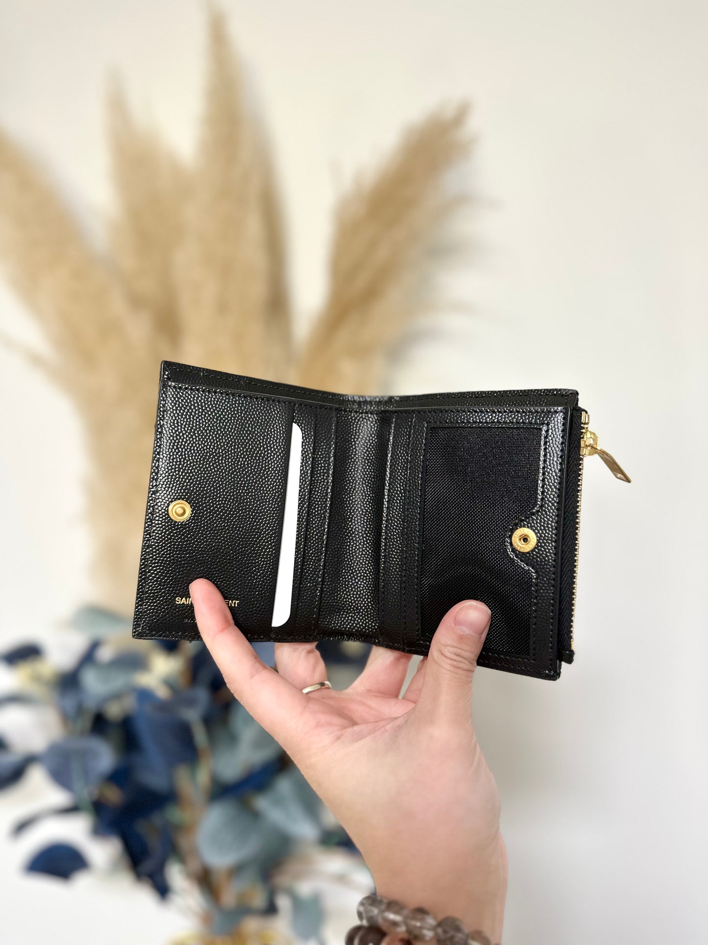 Ysl wallet 相位