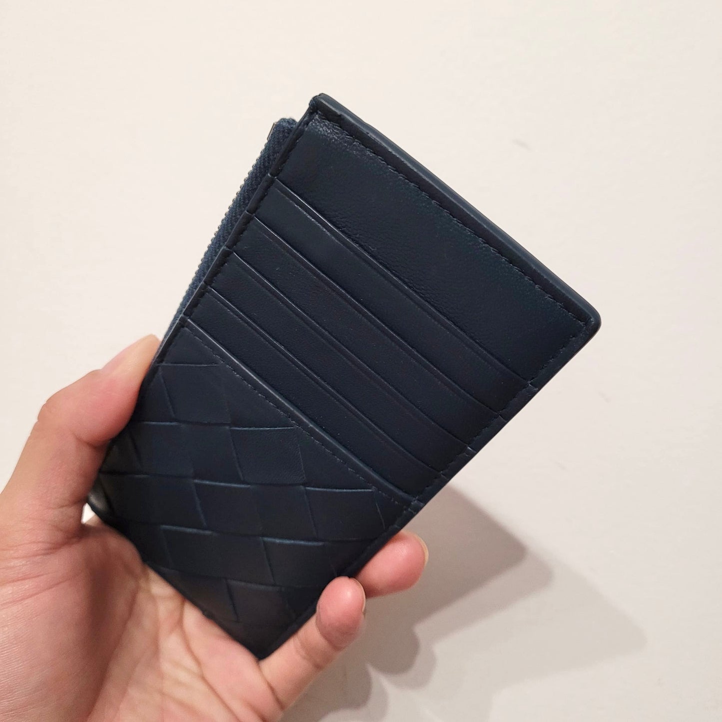 Zipper card holder