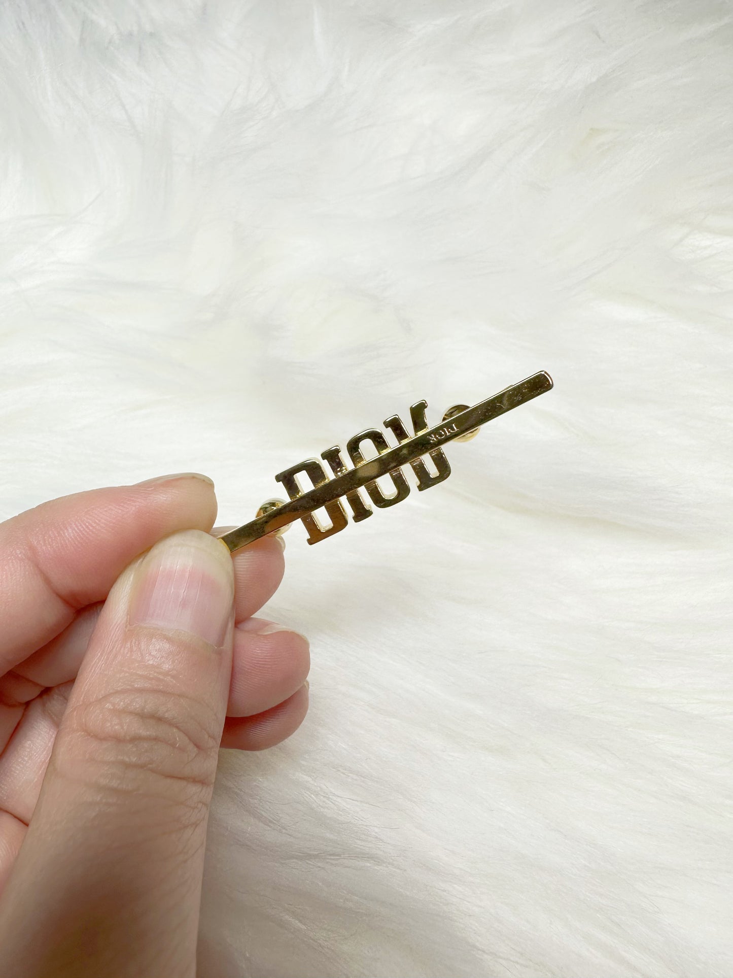 Dior logo hair clips