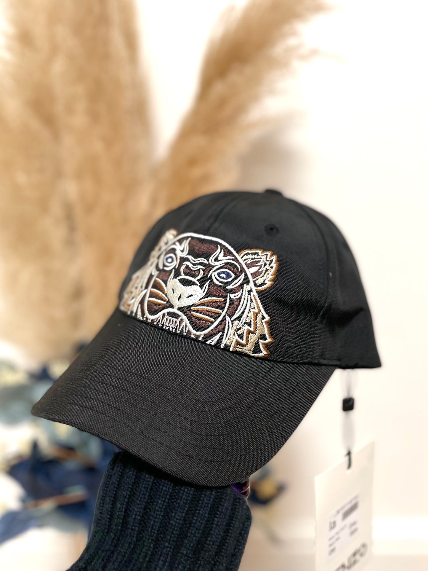 虎頭刺繡cap
