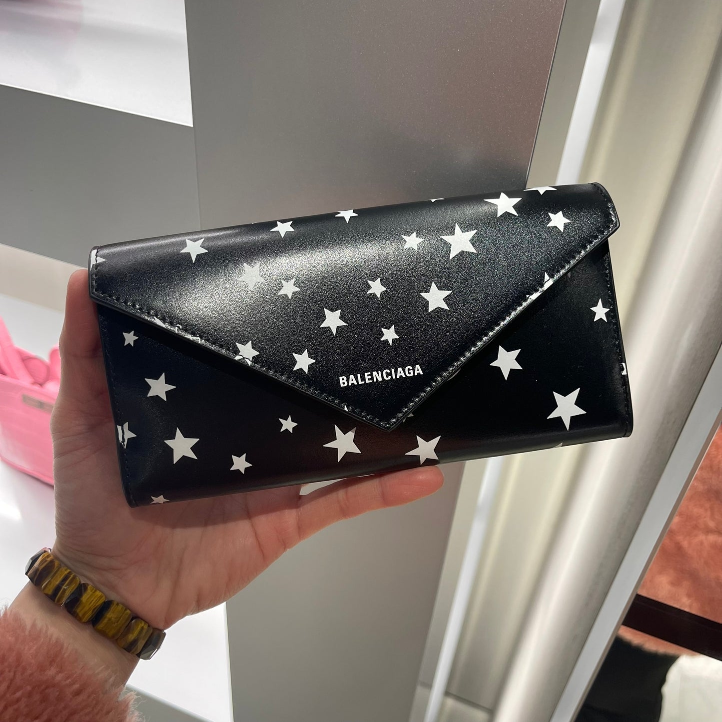 Flap long wallet