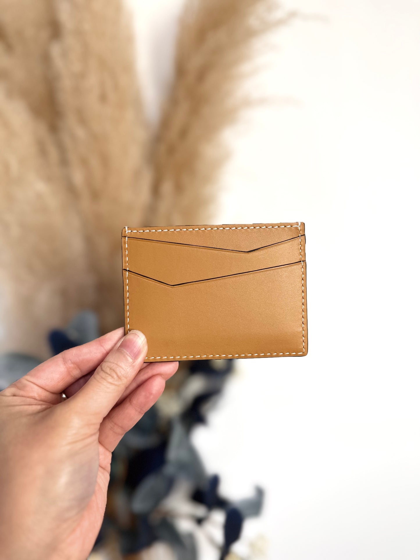 Puzzle card holder