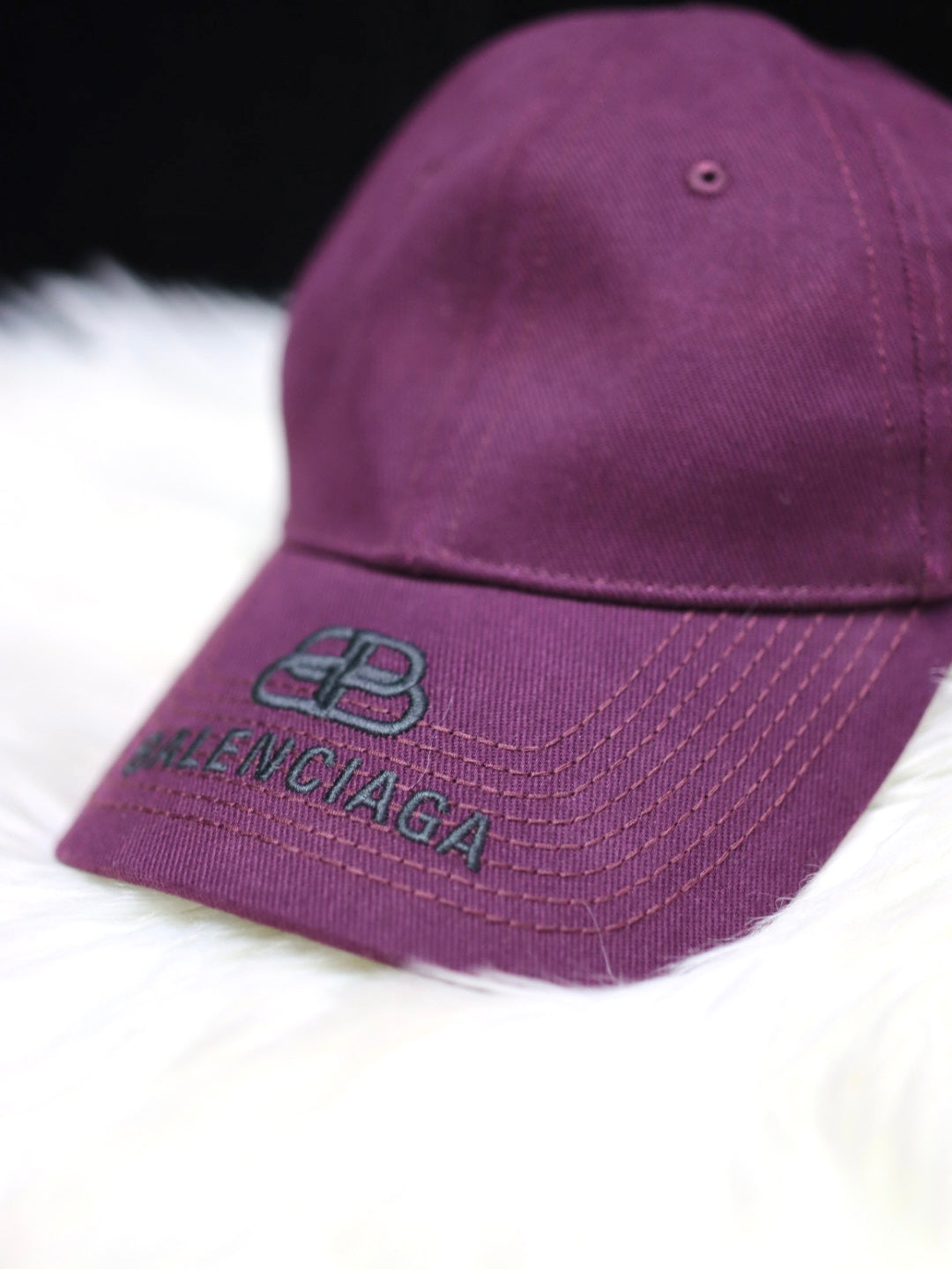 BB logo cap