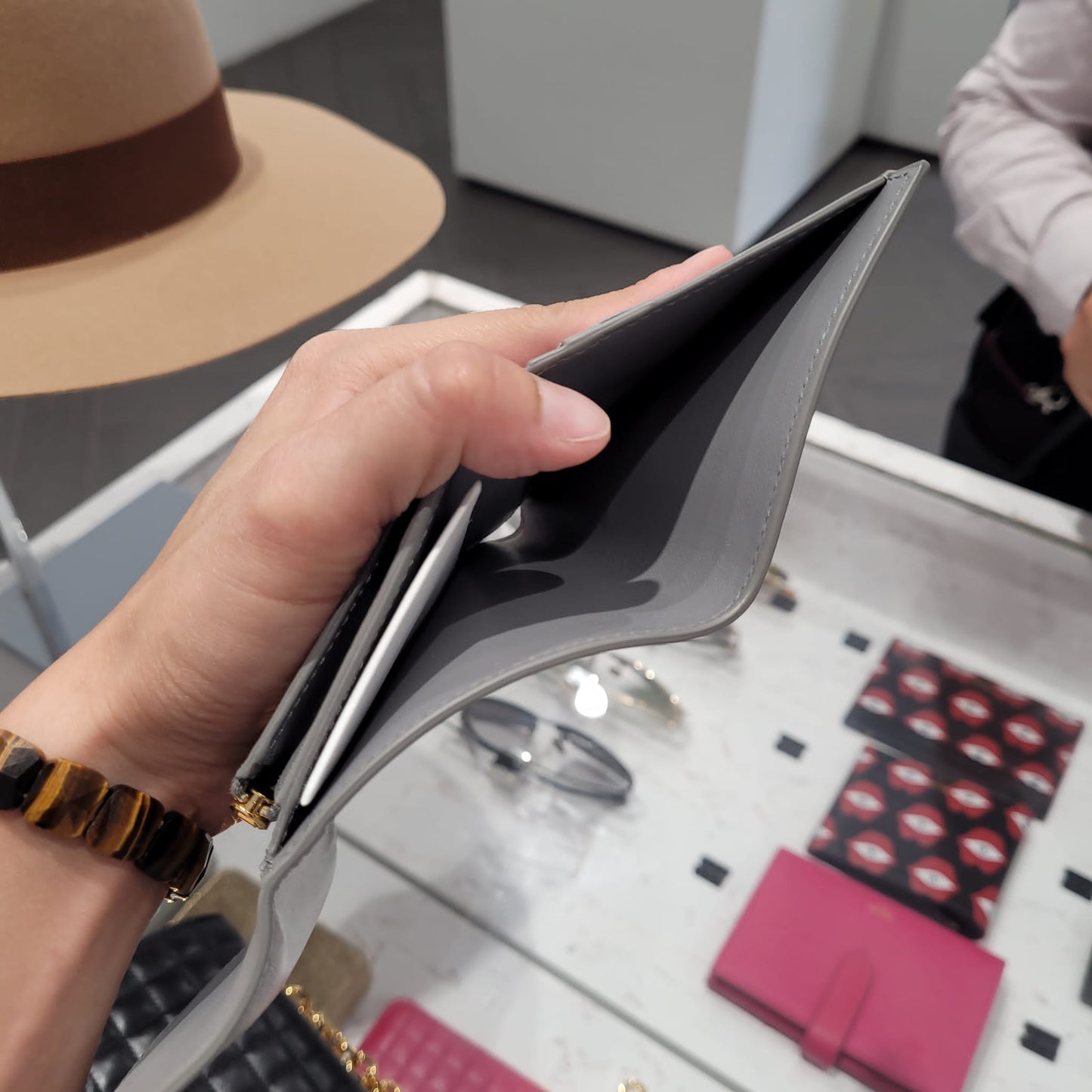 C logo wallet