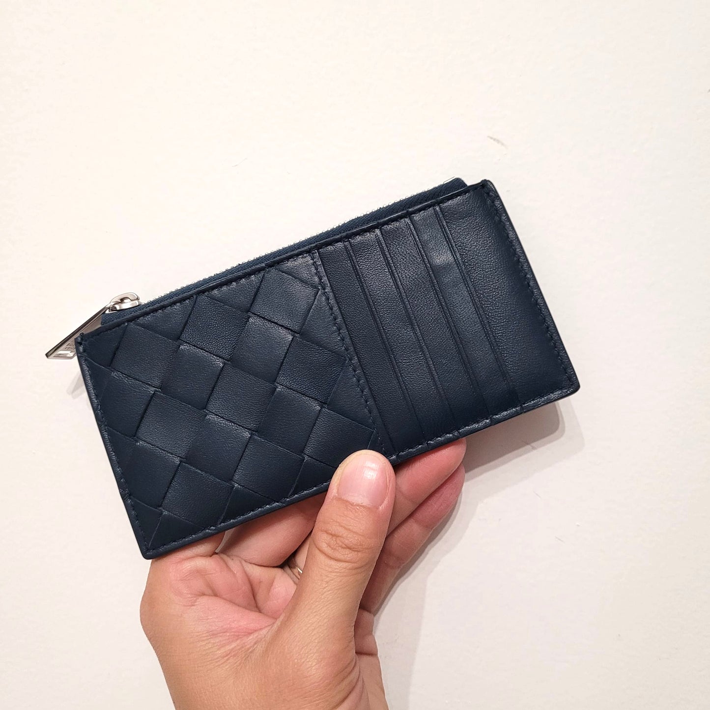 Zipper card holder