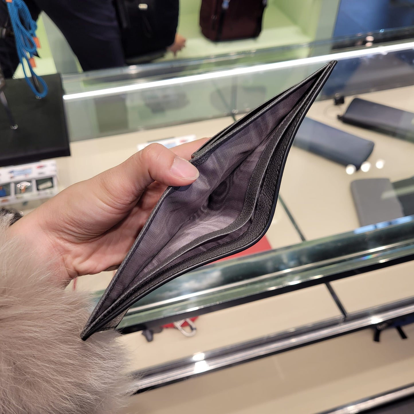 Prada men wallet 8卡位黑拼灰