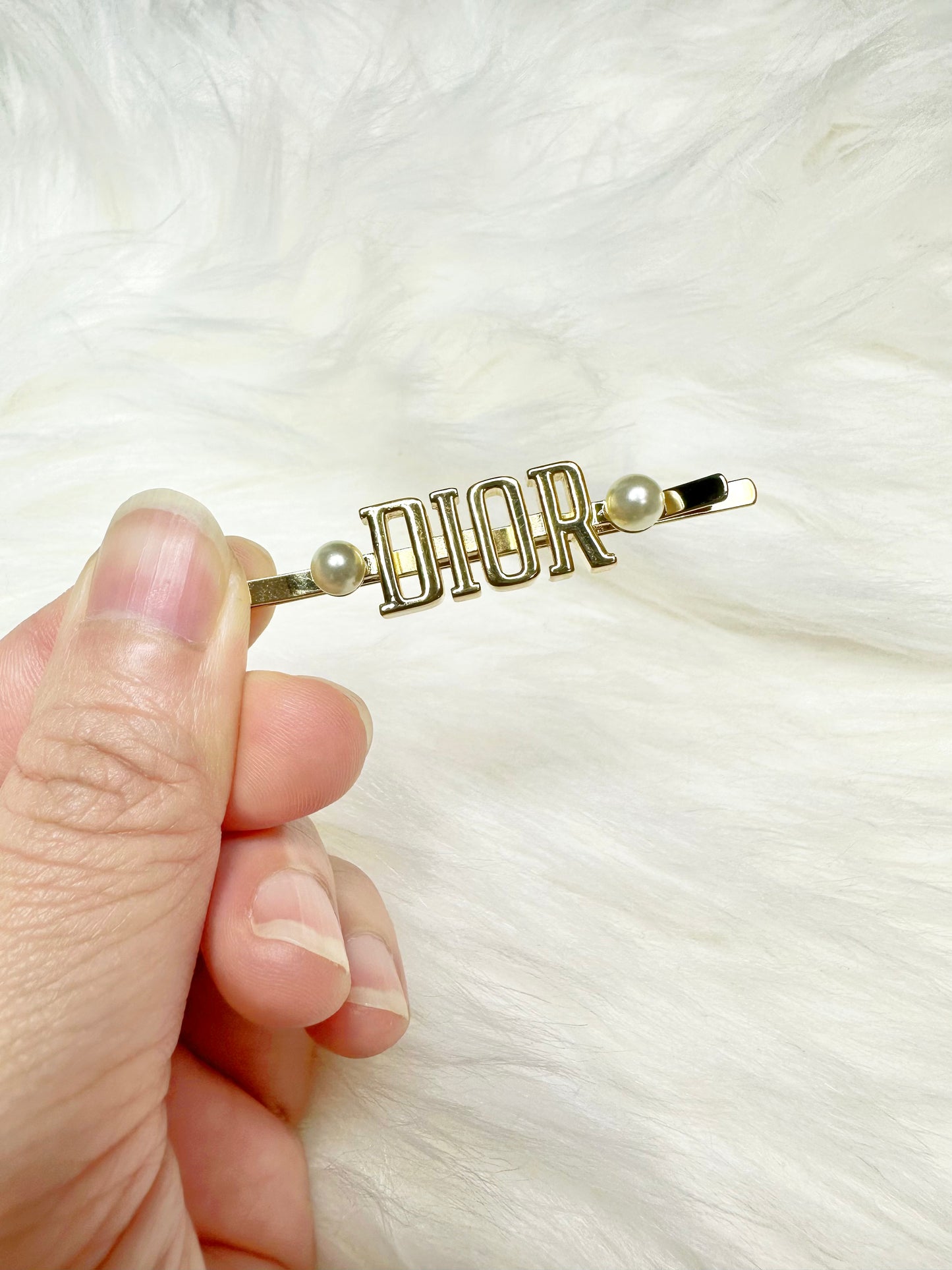 Dior logo hair clips
