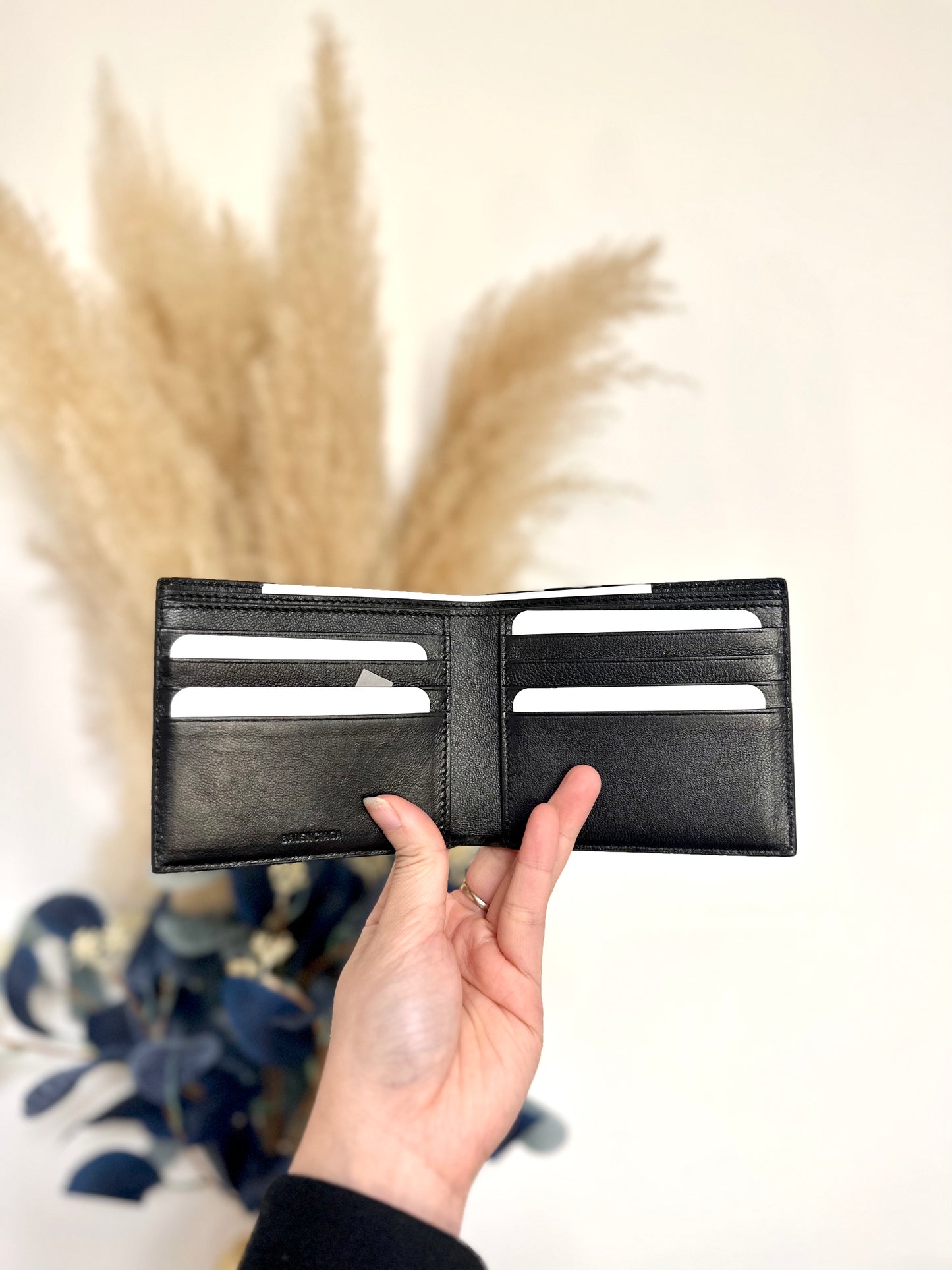 Logo bi-fold wallet