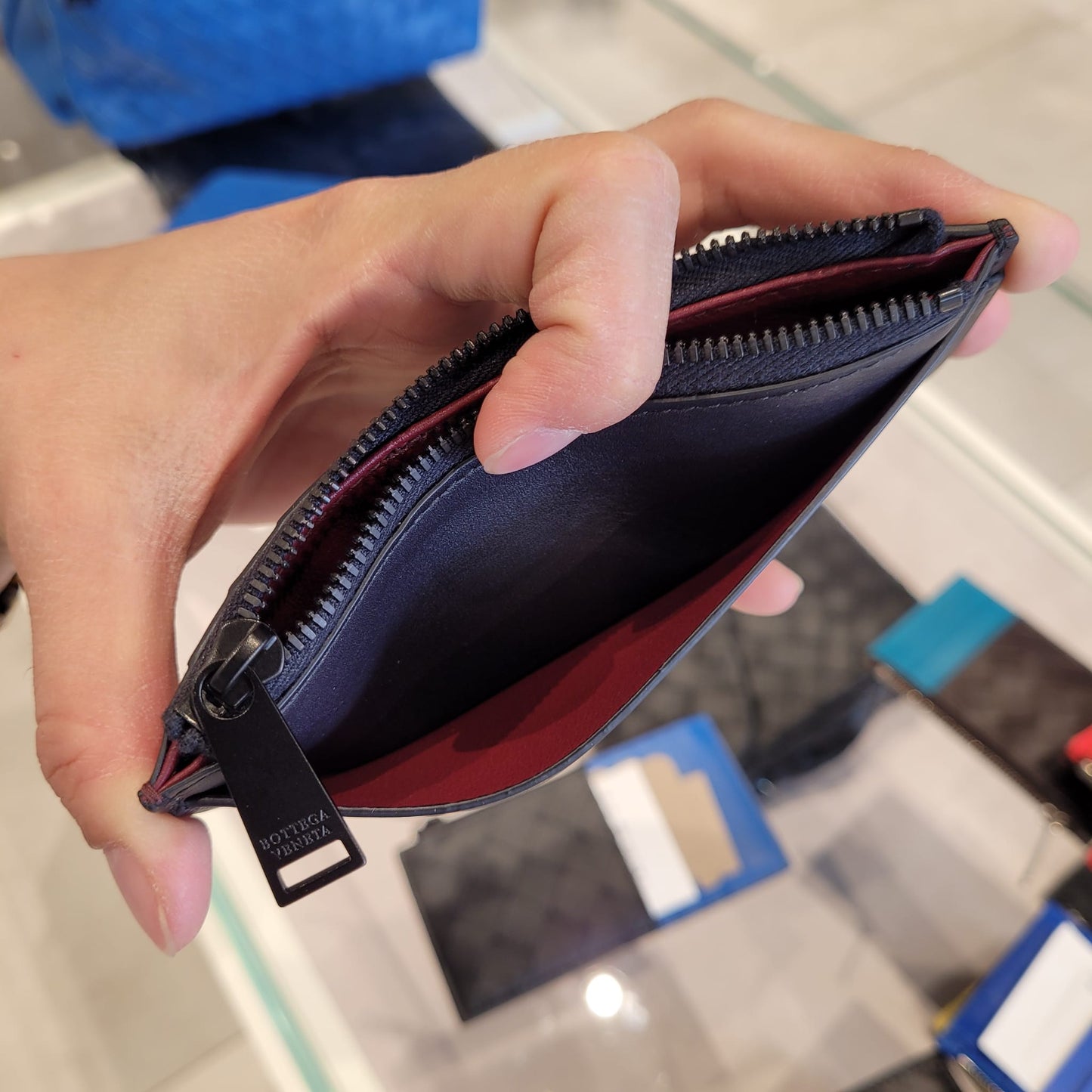 Zipper card holder