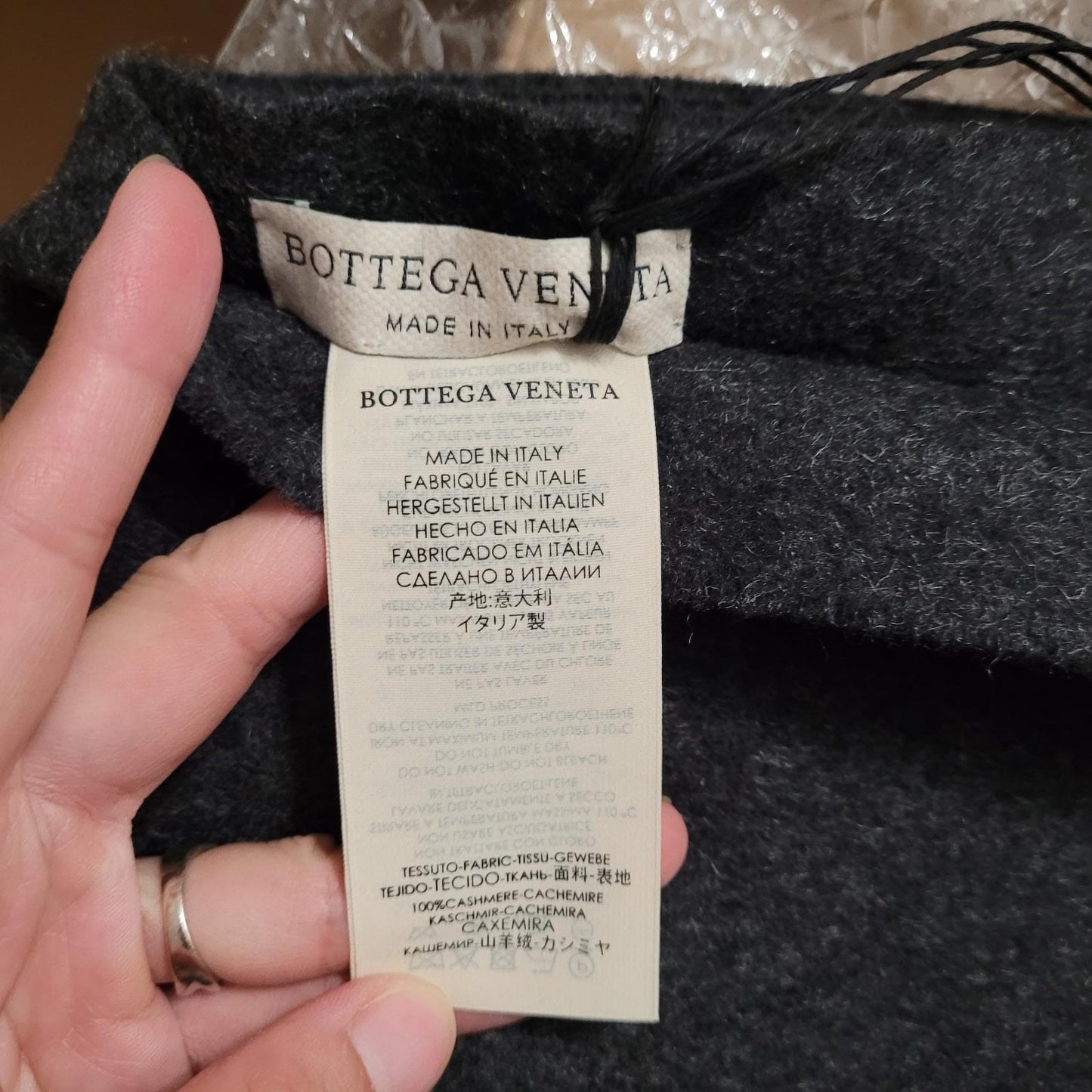 Cashmere scarf