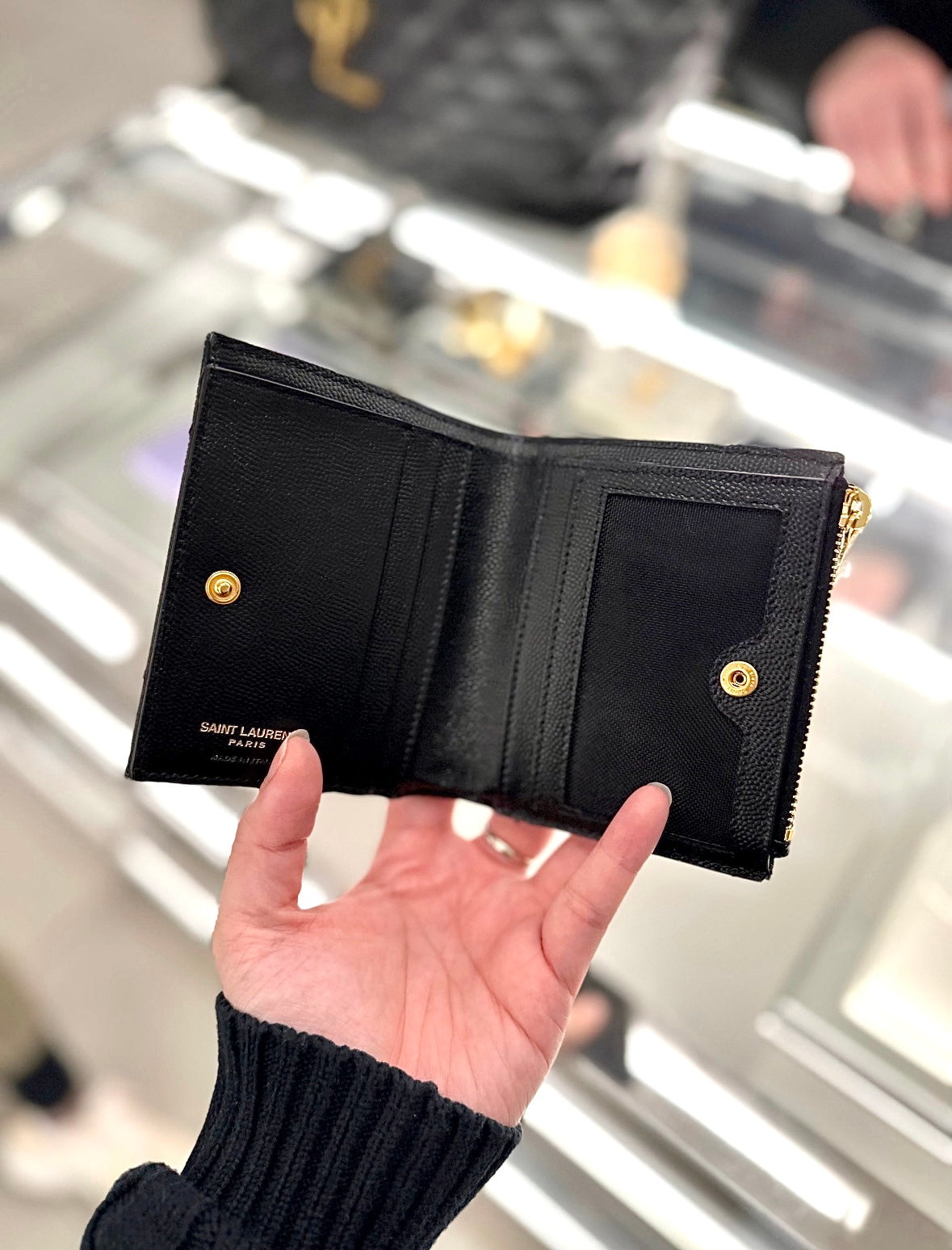 Ysl wallet 相位