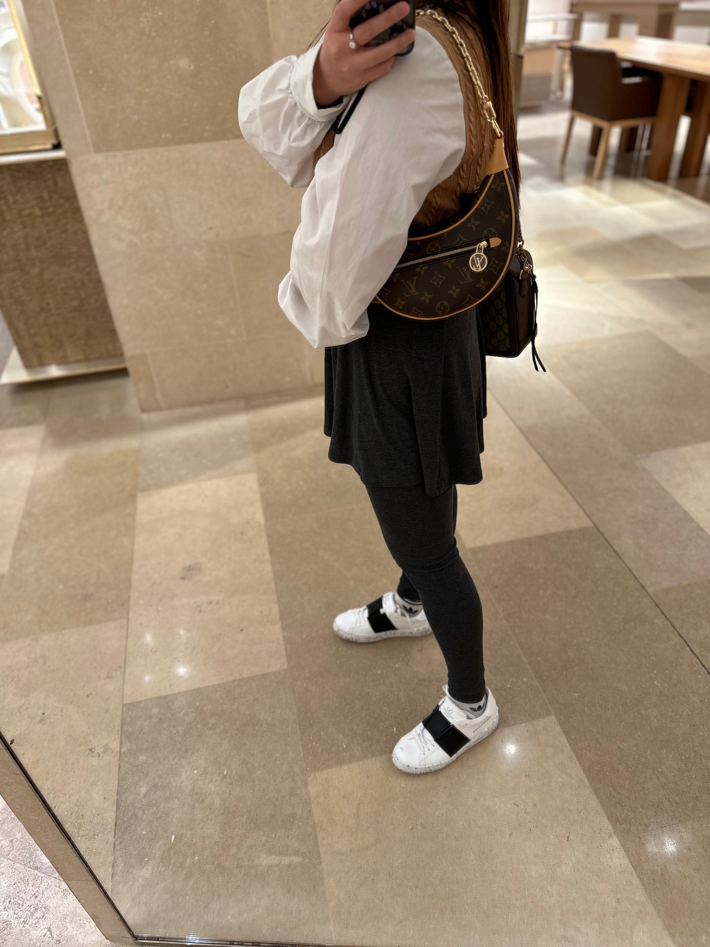 Lv Loop bag monogram