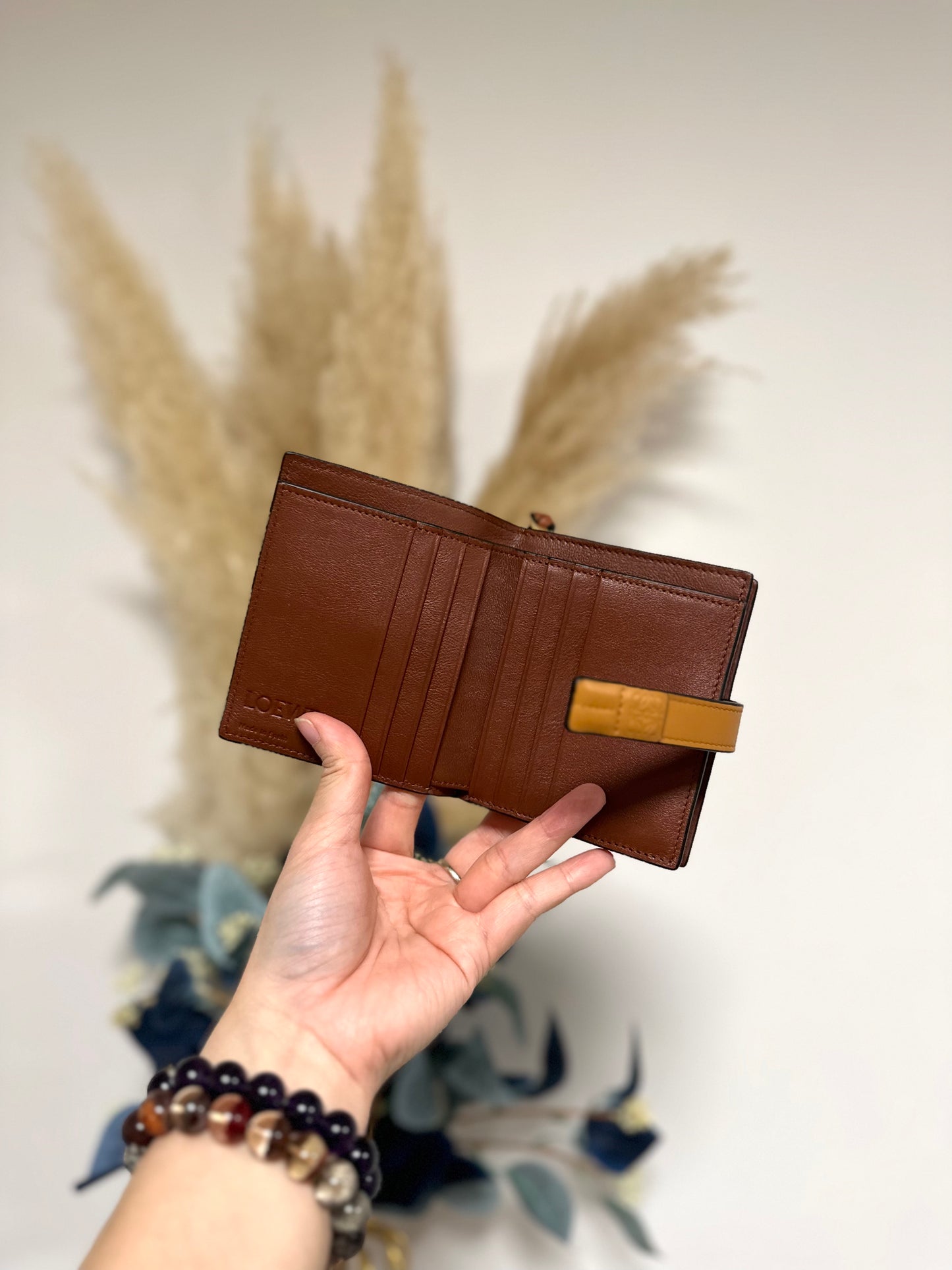 Compact zip wallet honey brown