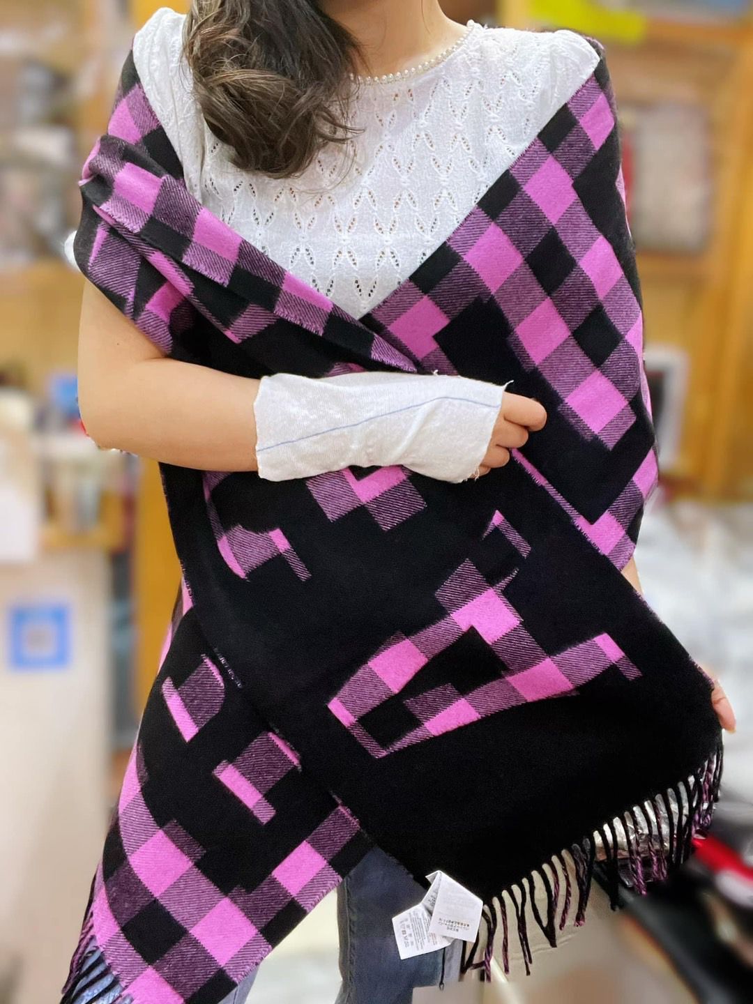 大logo 格仔scarf