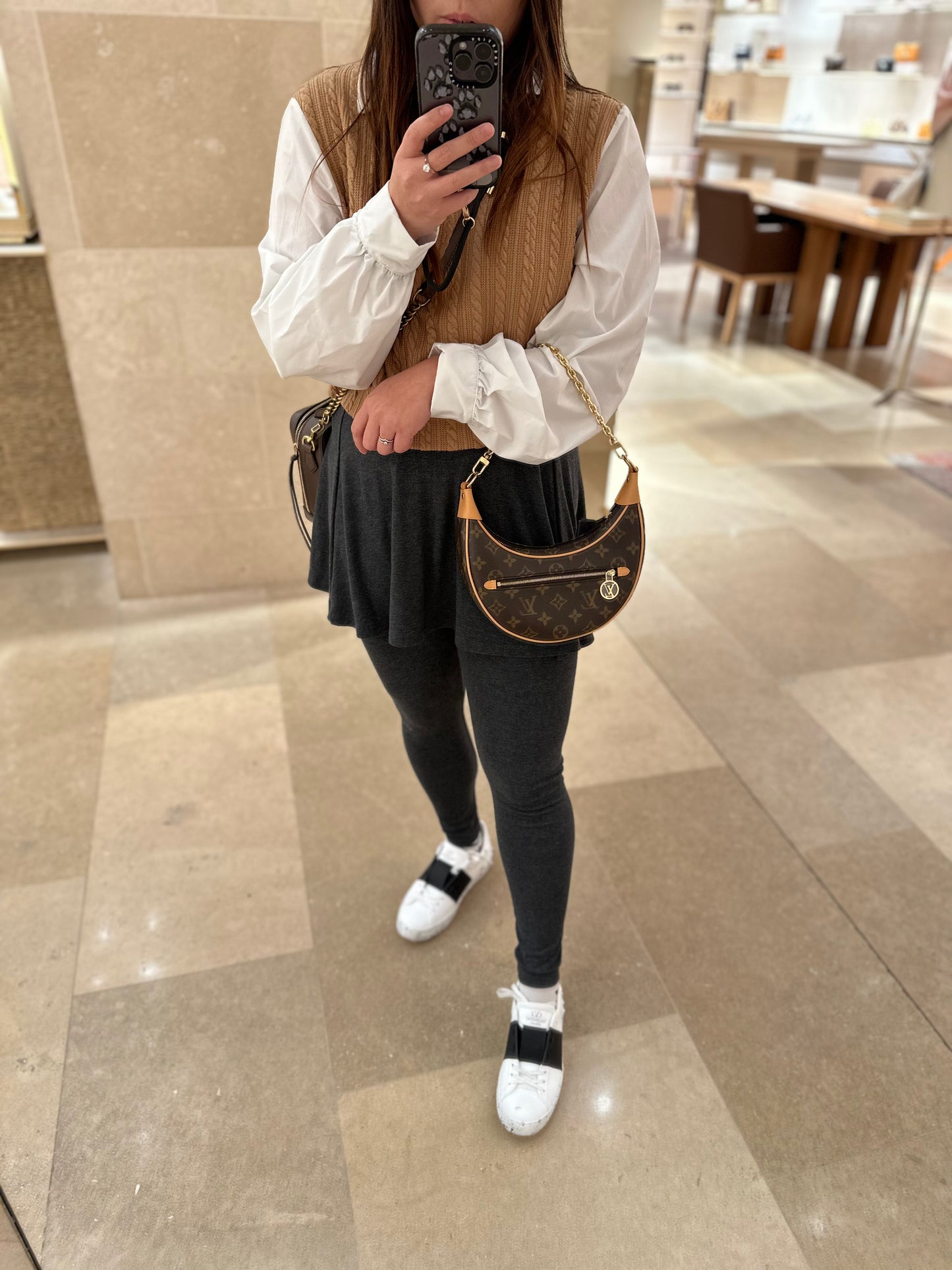 Lv Loop bag monogram
