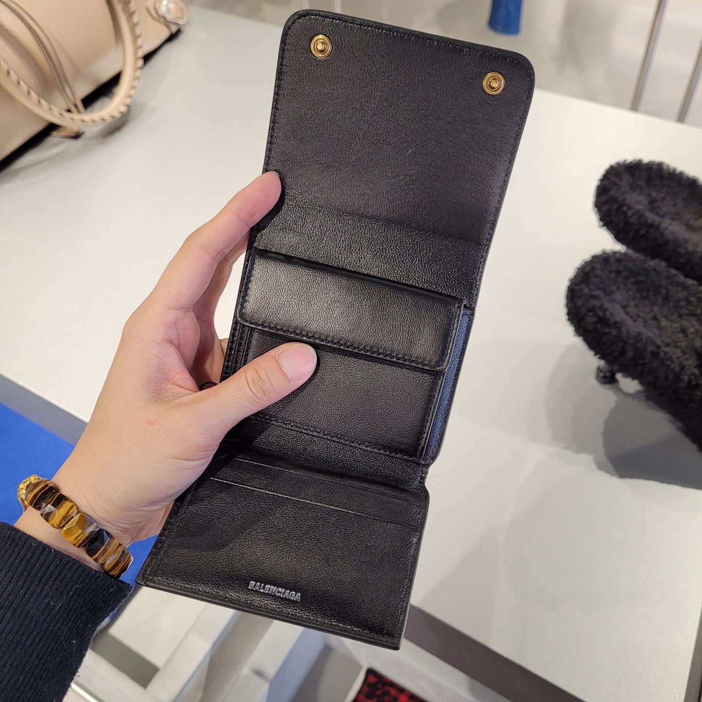 logo wallet