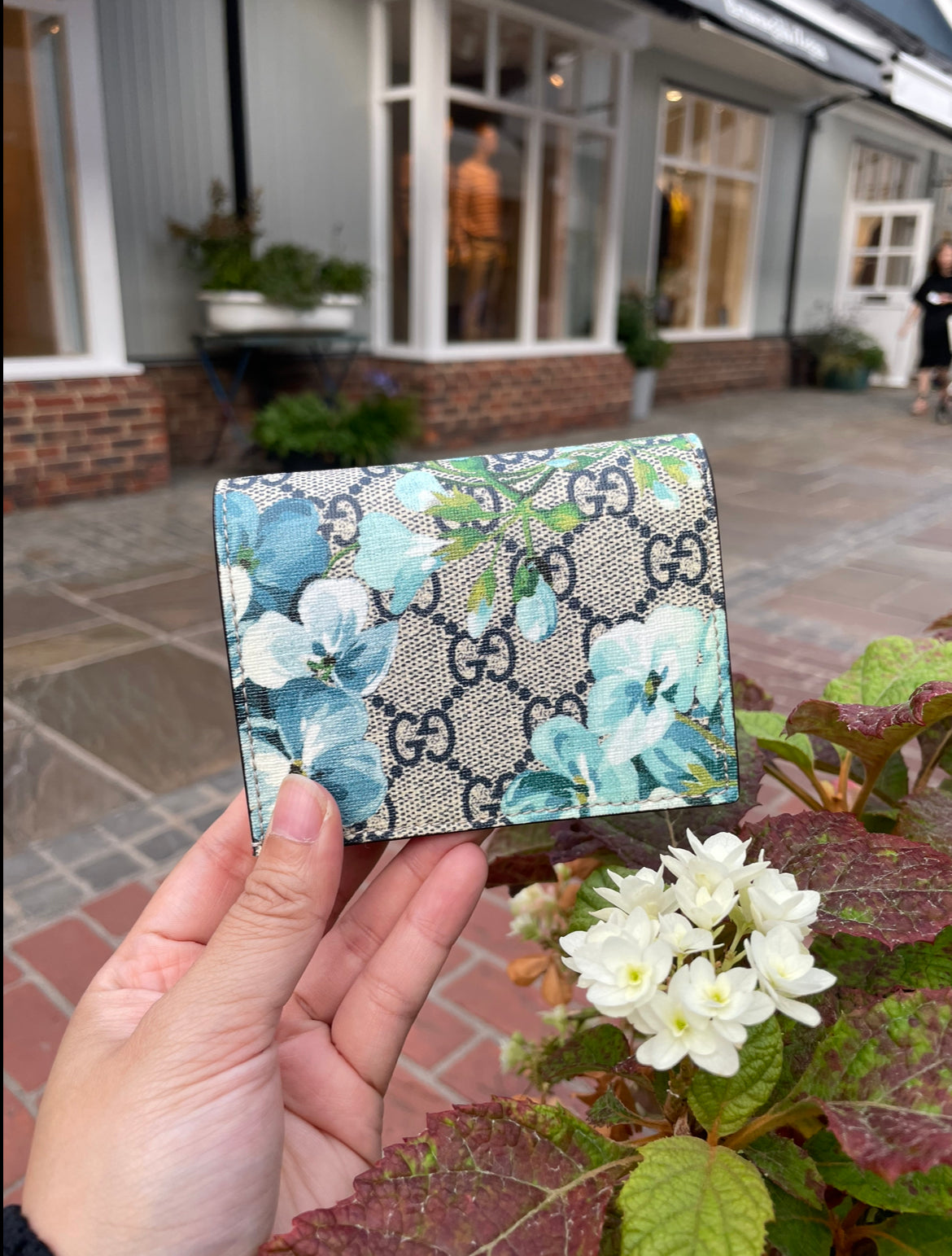 Monogram card wallet藍花花