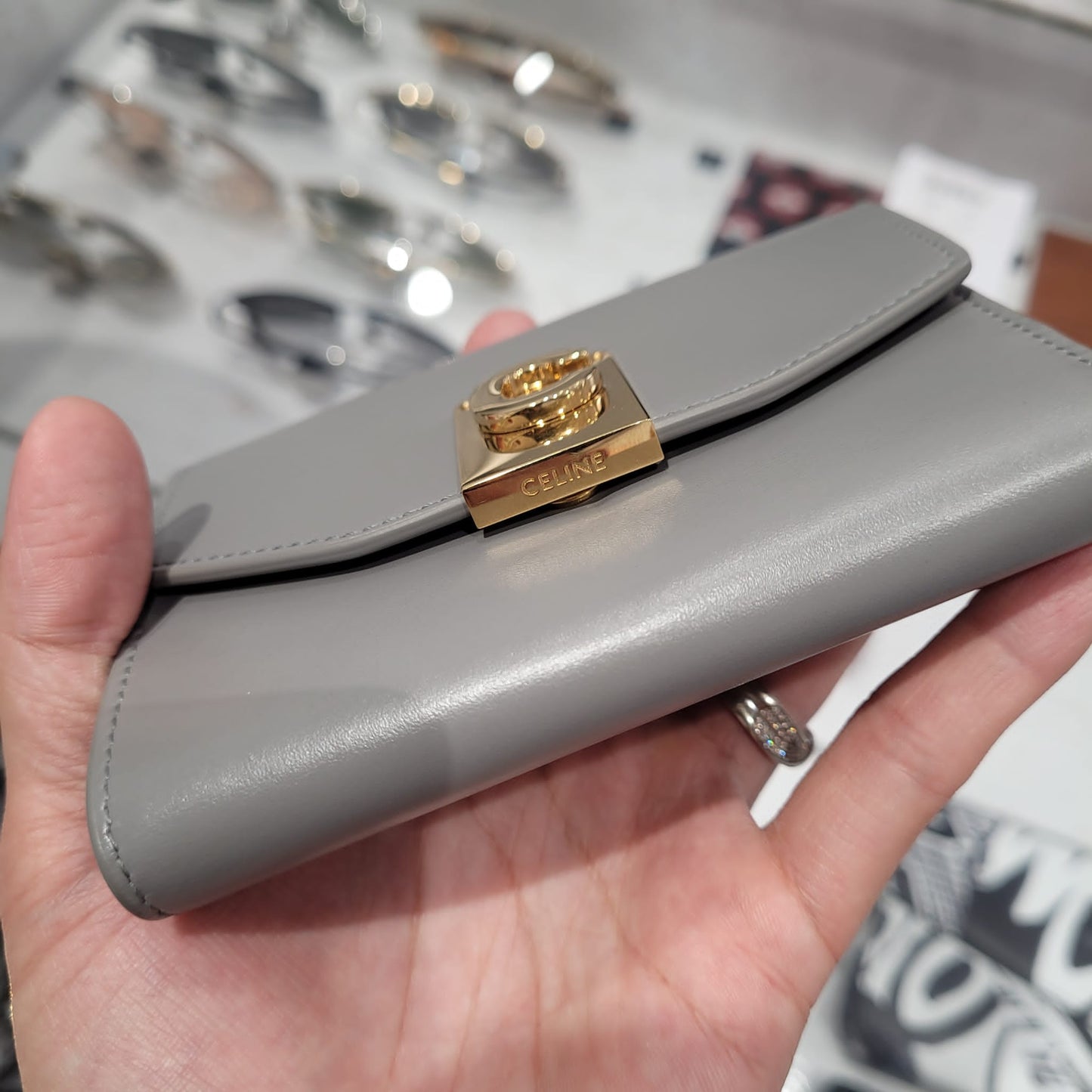 C logo wallet