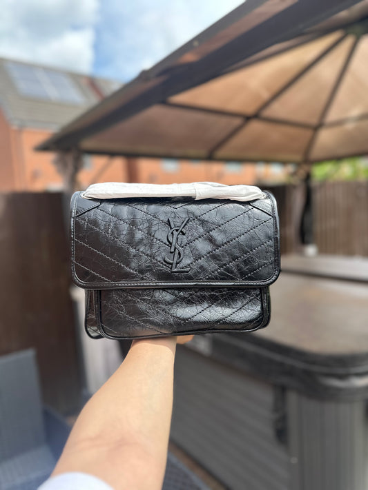 Ysl Niki bag M