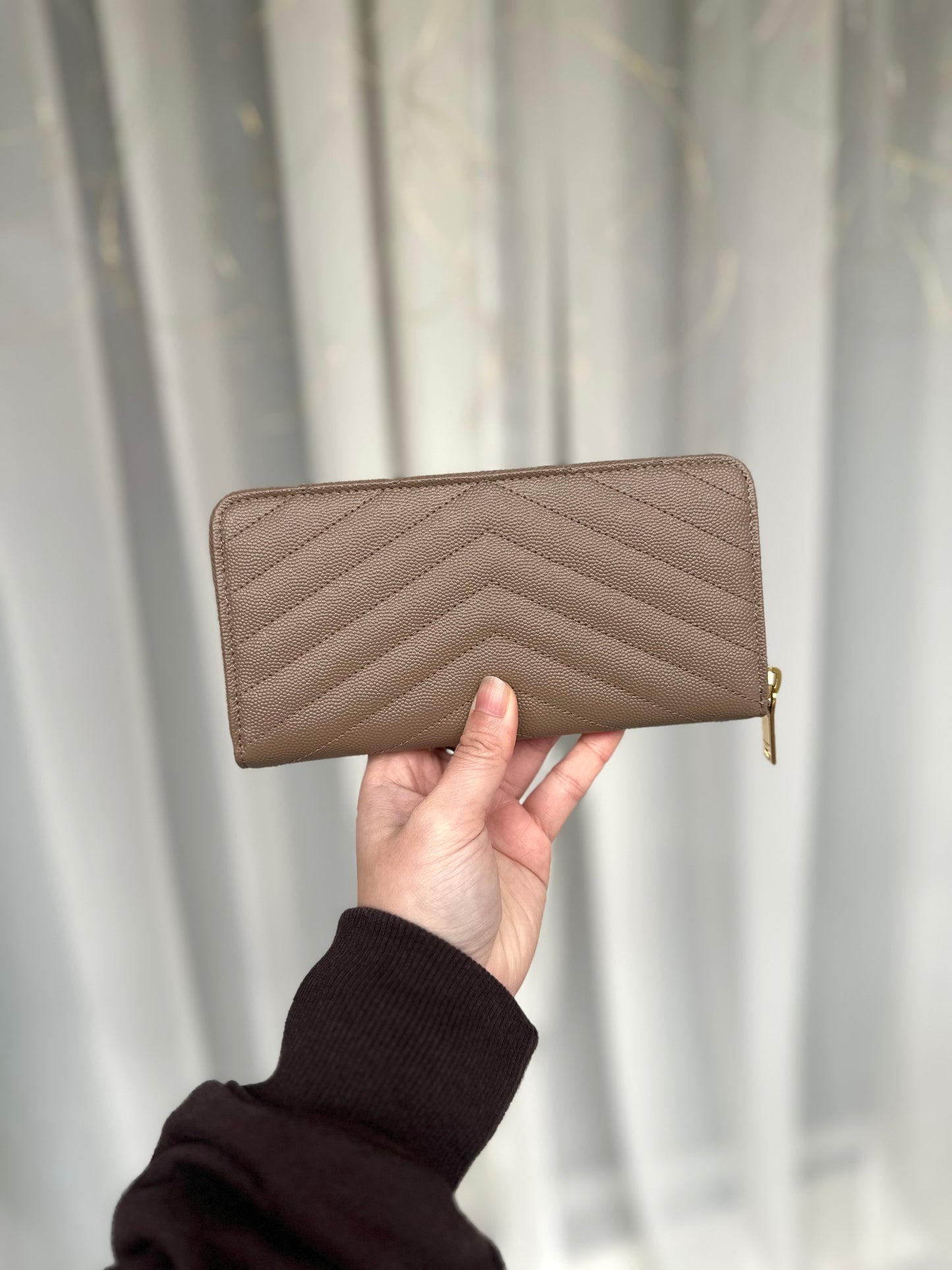 Ysl zipper long wallet大象灰taupe