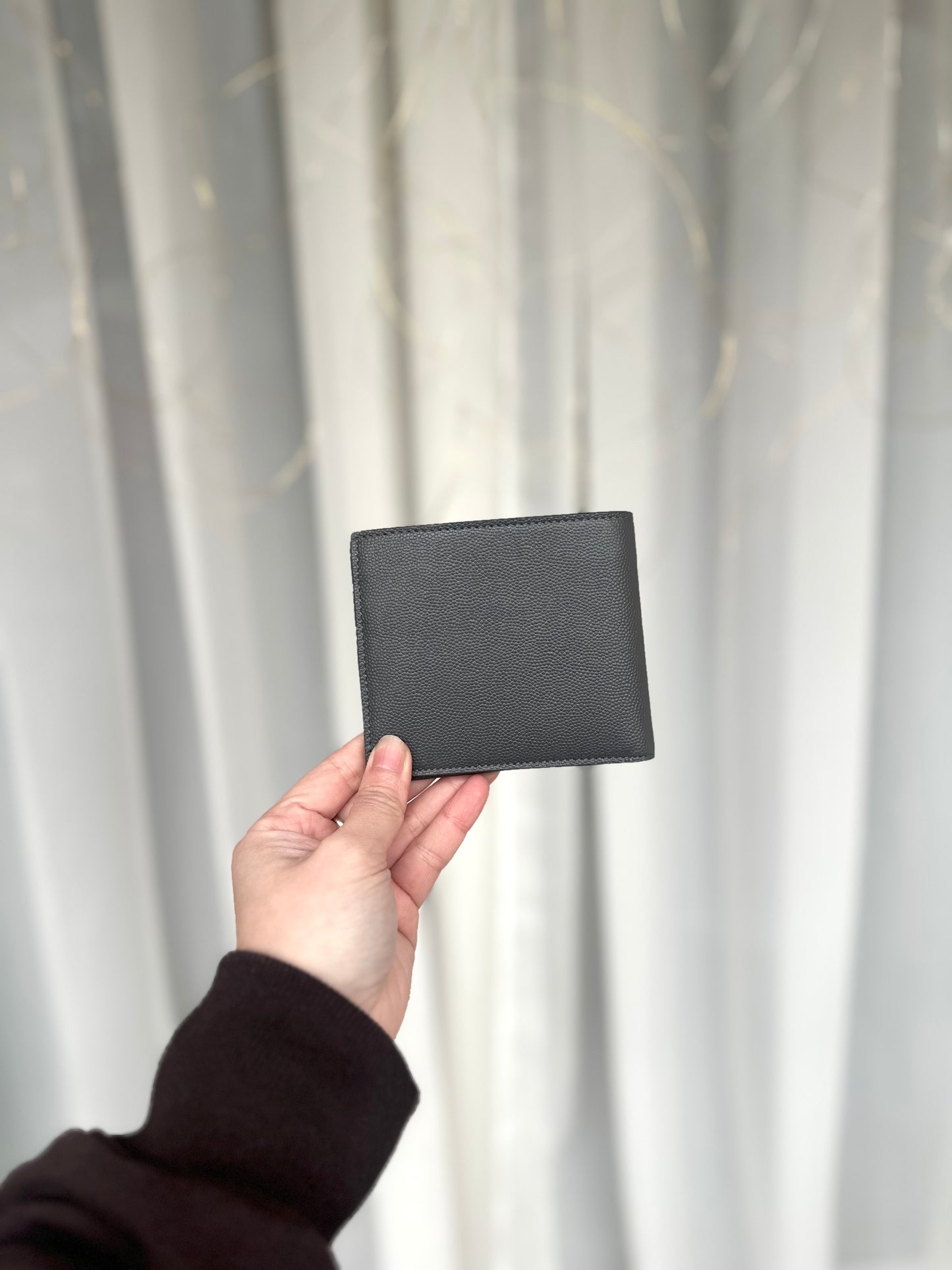 Bi-fold wallet