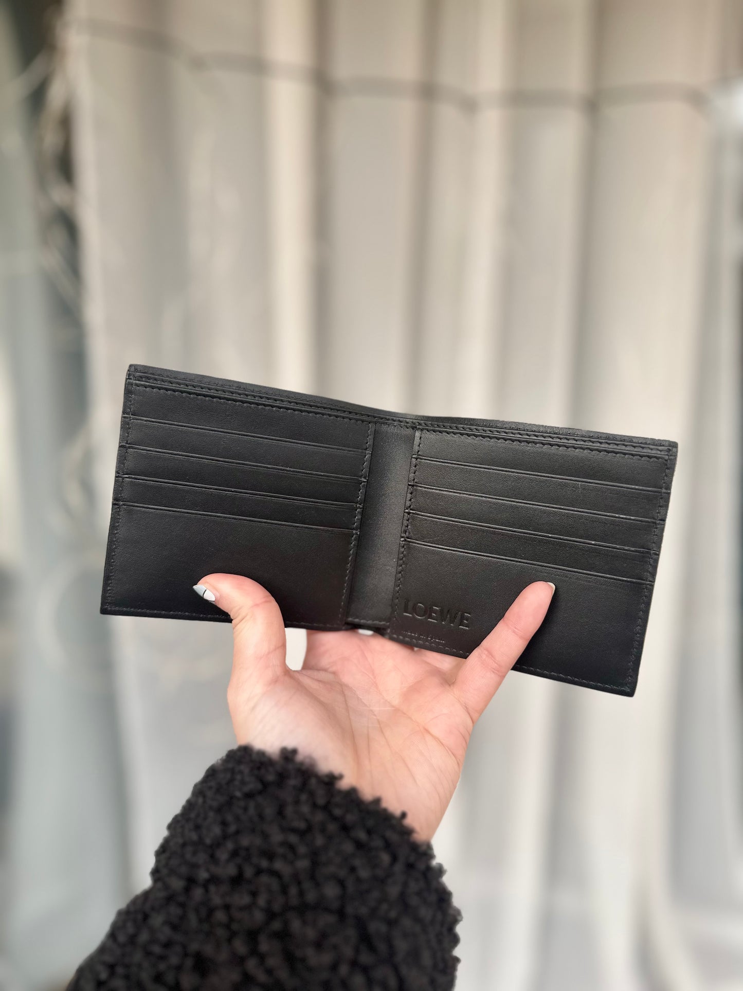 Puzzle bi-fold wallet