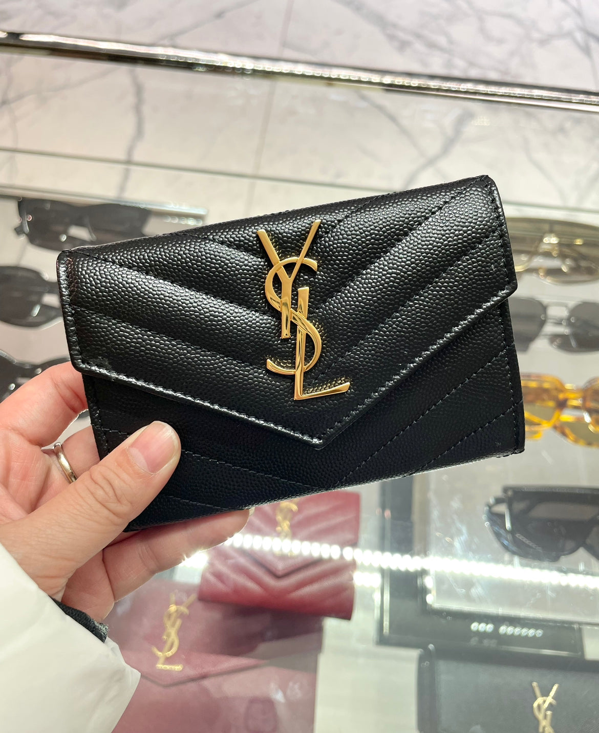 魚子醬金扣business card holder