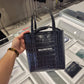 Everyday tote Xxs in black