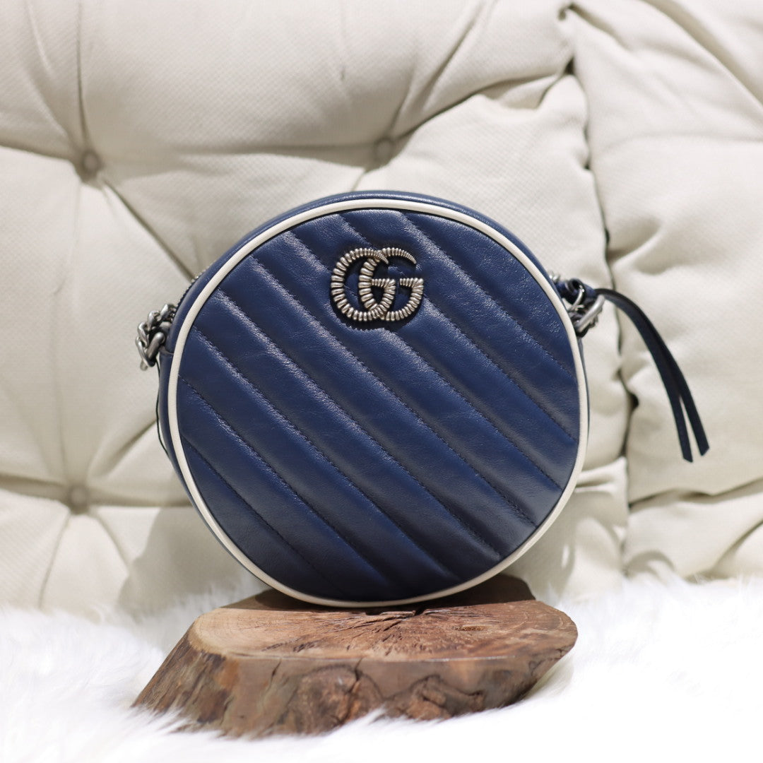 GG marmont round bag