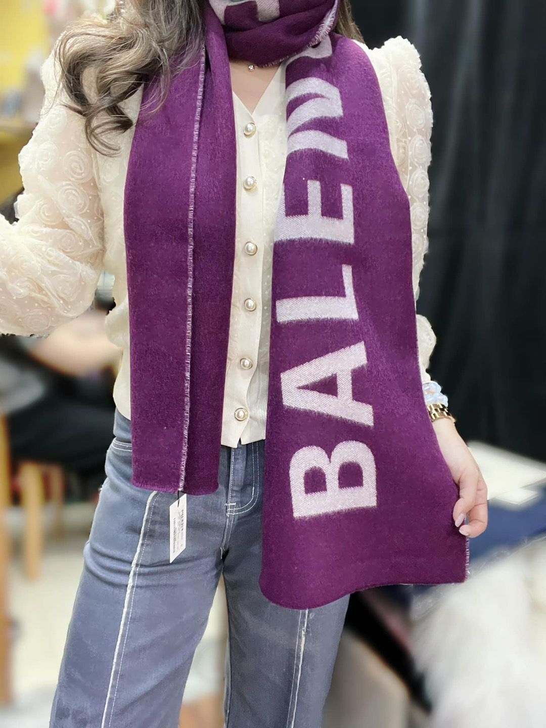 大logo scarf