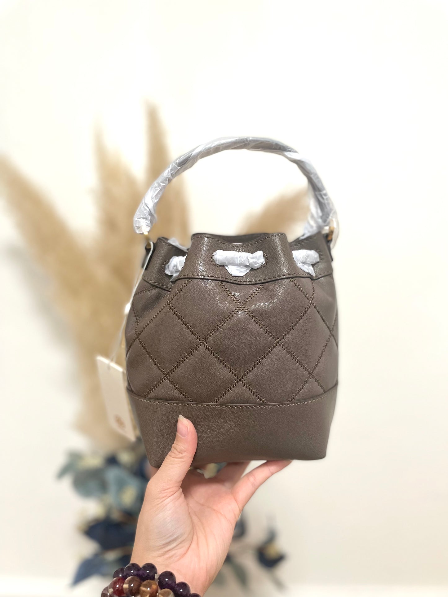 Willa mini bucket bag