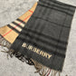 Classic pattern scarf拼色