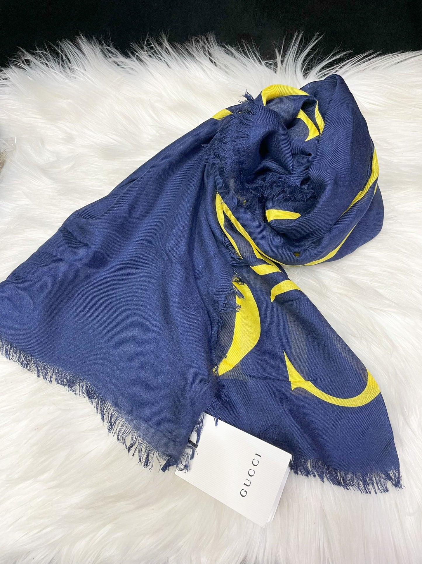 大logo scarf (silk)