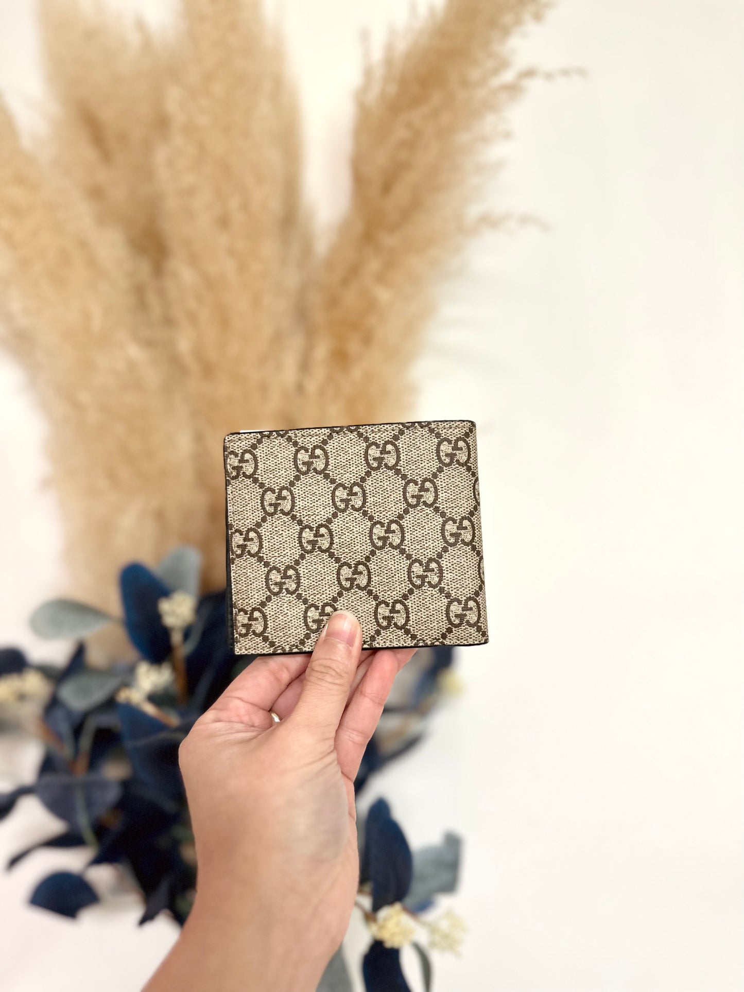 Monogram wallet 8卡位bee print