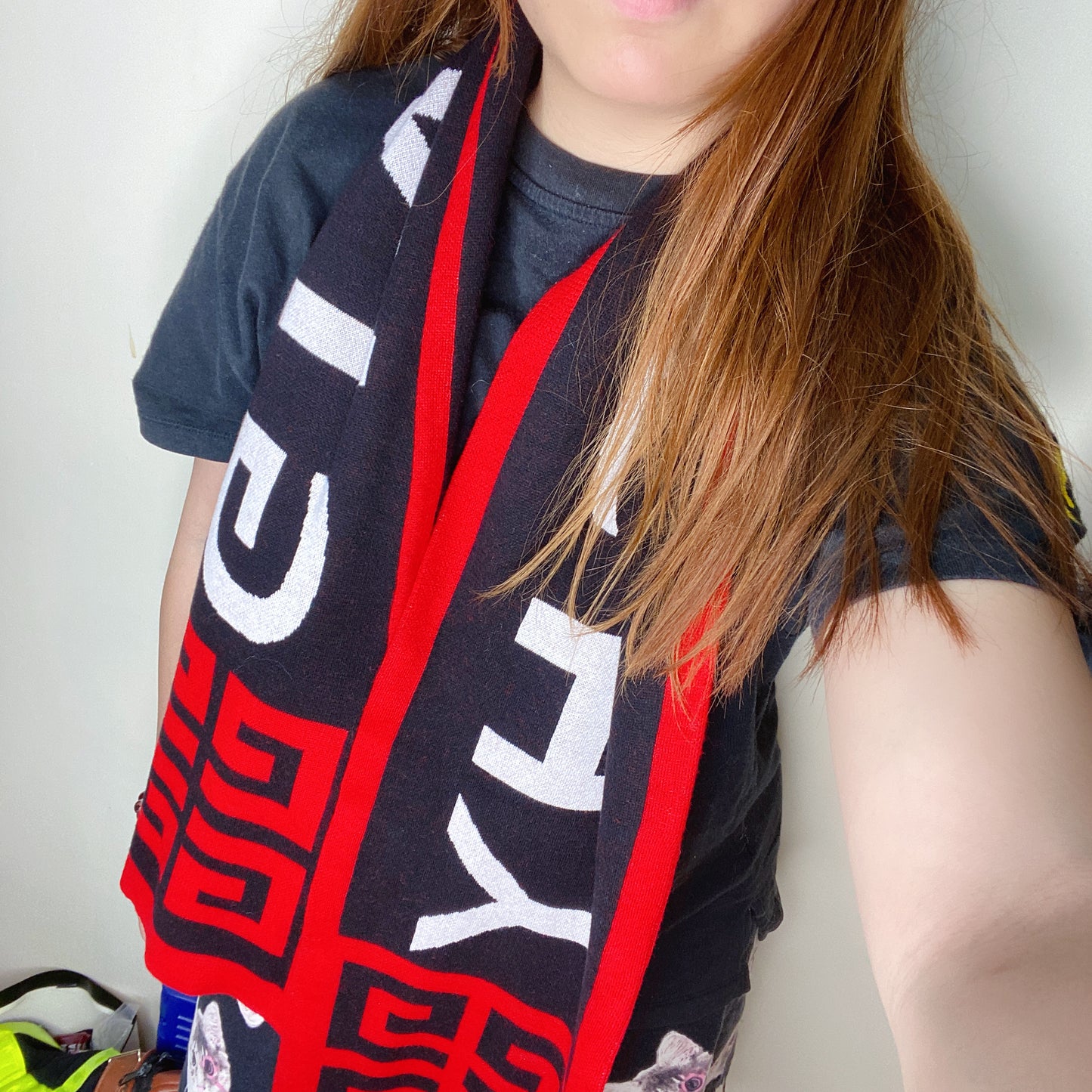 Gv logo scarf