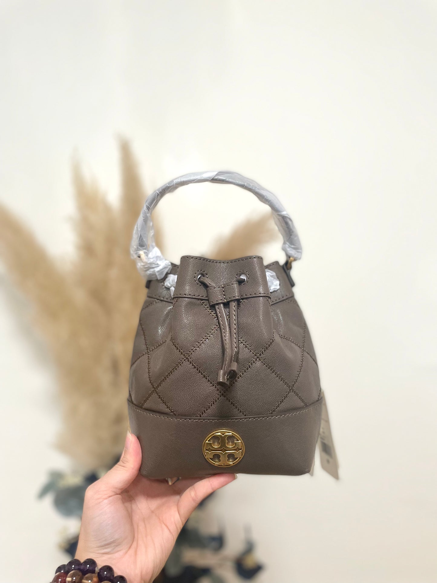 Willa mini bucket bag