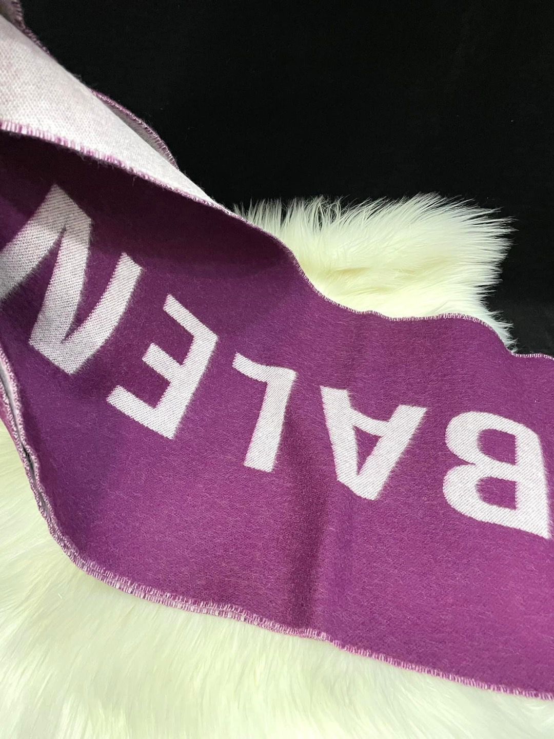 大logo scarf