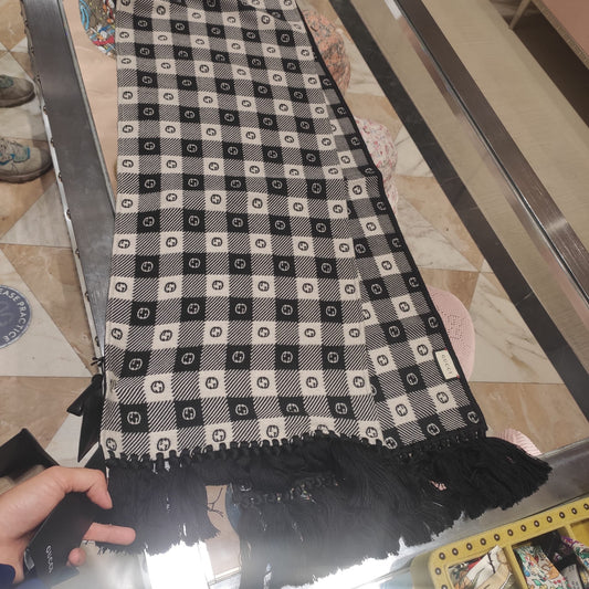 GG 黑白格仔scarf