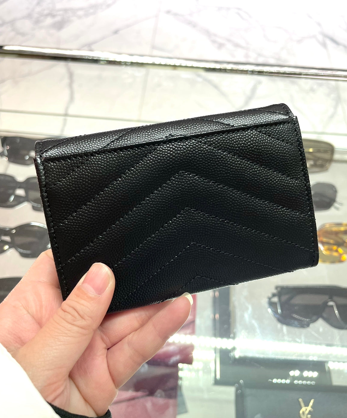 魚子醬金扣business card holder