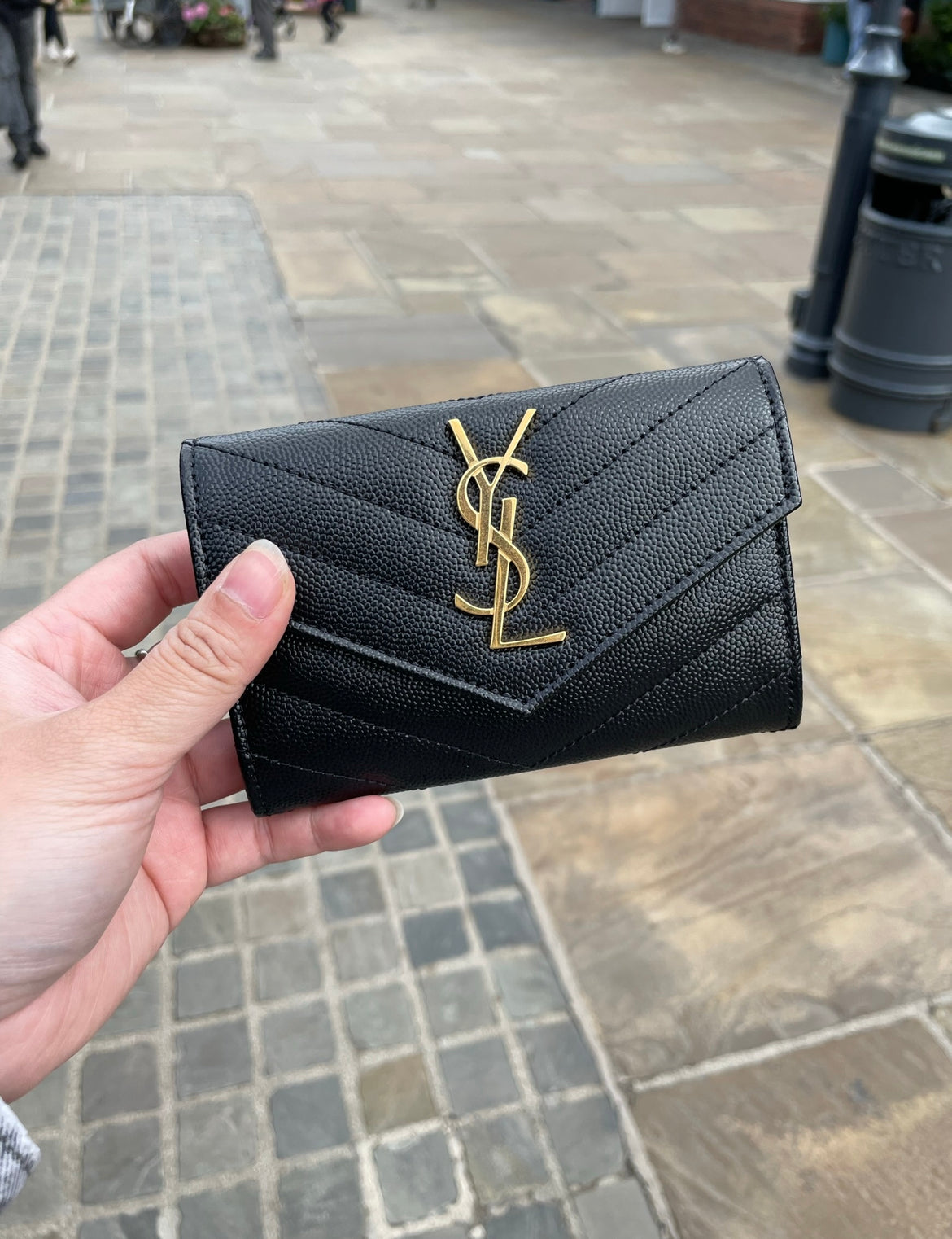 魚子醬金扣business card holder