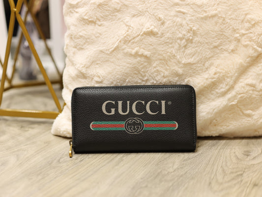 Logo long wallet